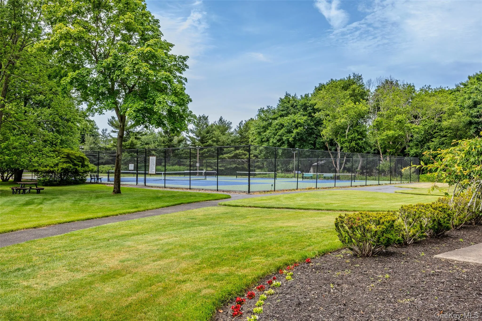 302 Bentley Court, Smithtown, NY, 2 Bedrooms Bedrooms, 5 Rooms Rooms,2 BathroomsBathrooms,Residential,For Rent,Bentley,0,1031076 302 Bentley Court, Smithtown, NY, 2 Bedrooms Bedrooms, 5 Rooms Rooms,2 BathroomsBathrooms,Residential,For Rent,Bentley,0,1031076