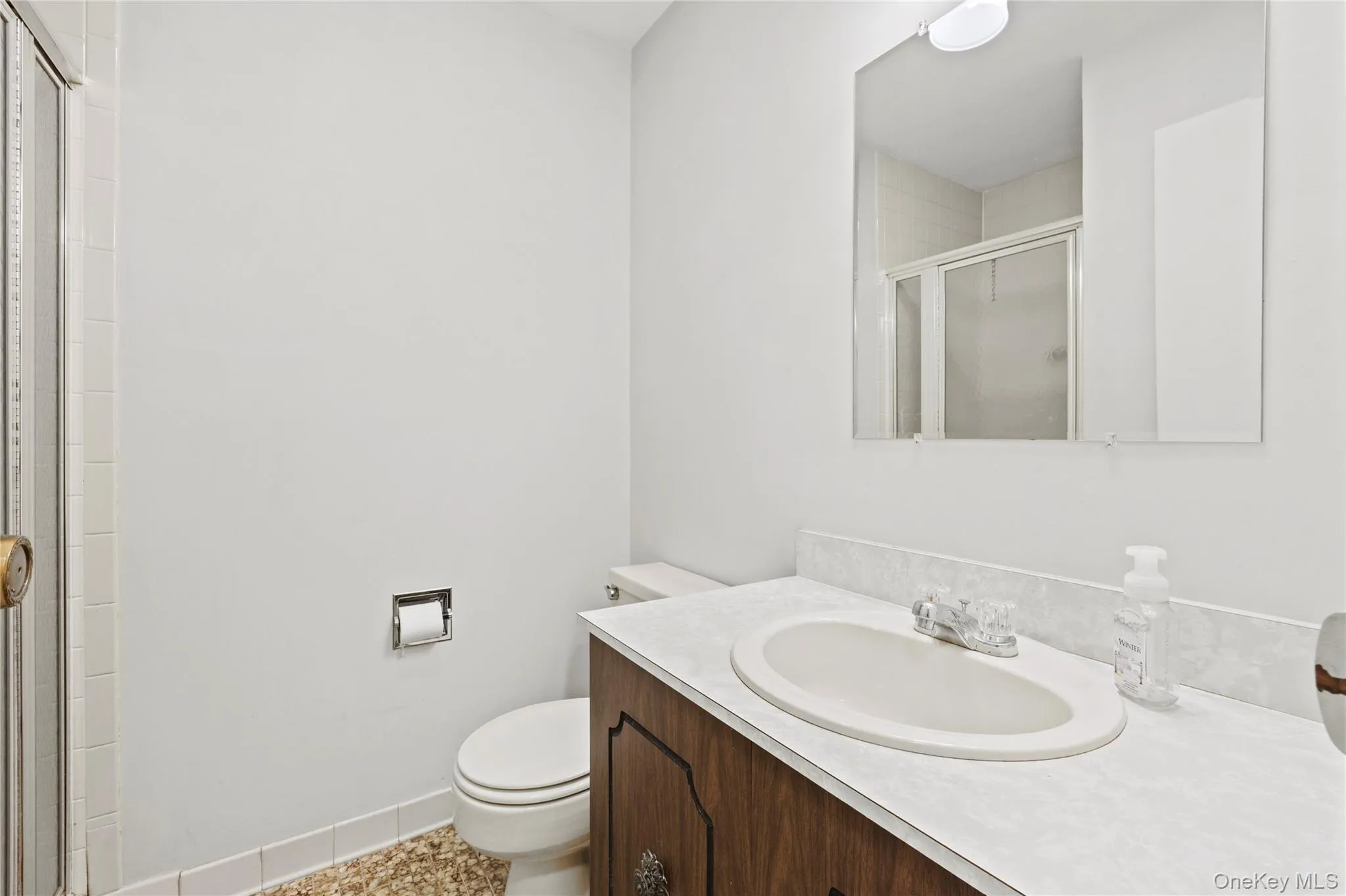 302 Bentley Court, Smithtown, NY, 2 Bedrooms Bedrooms, 5 Rooms Rooms,2 BathroomsBathrooms,Residential,For Rent,Bentley,0,1031076 302 Bentley Court, Smithtown, NY, 2 Bedrooms Bedrooms, 5 Rooms Rooms,2 BathroomsBathrooms,Residential,For Rent,Bentley,0,1031076