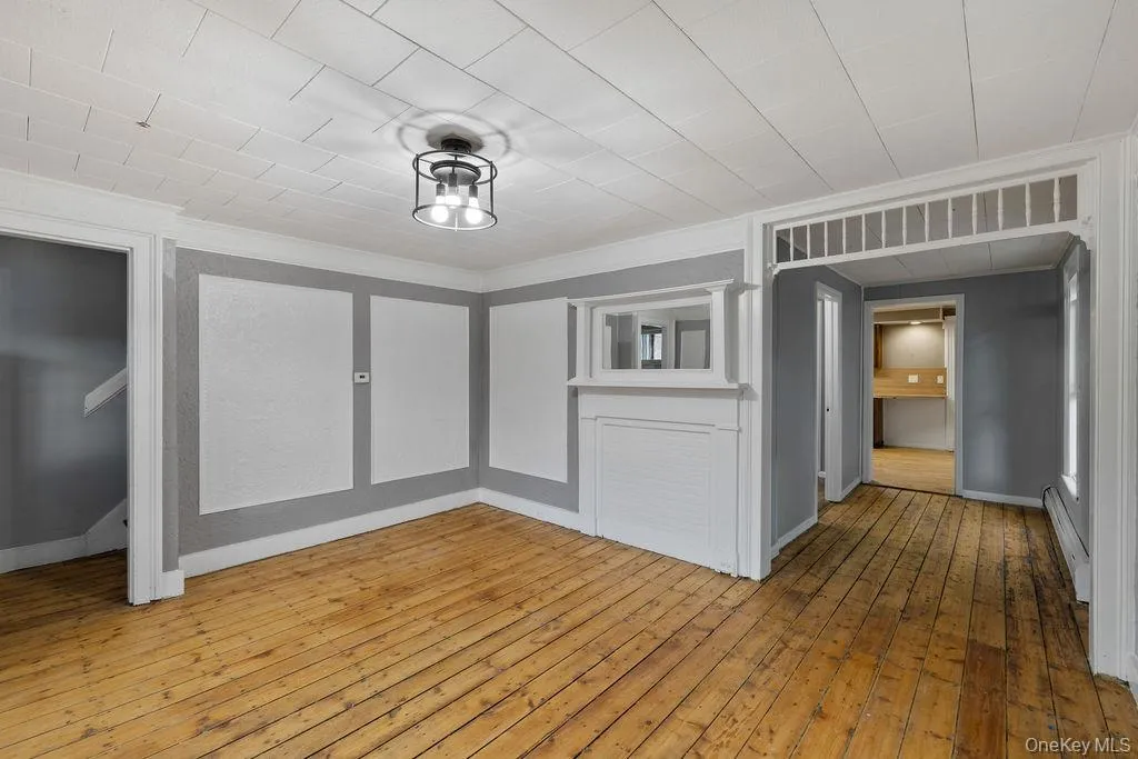 38 Cosgrove Avenue, Haverstraw, NY, 3 Bedrooms Bedrooms, 8 Rooms Rooms,1 BathroomBathrooms,Residential,For Rent,Cosgrove,0,1031079 38 Cosgrove Avenue, Haverstraw, NY, 3 Bedrooms Bedrooms, 8 Rooms Rooms,1 BathroomBathrooms,Residential,For Rent,Cosgrove,0,1031079