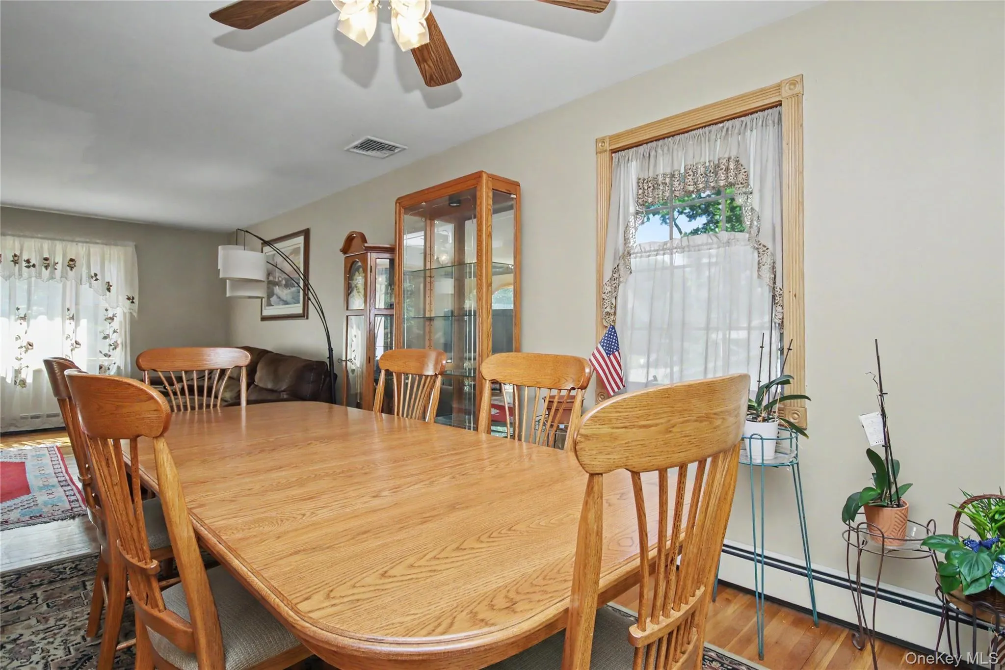 Dining Room leads to Kitchen Dining Room leads to Kitchen