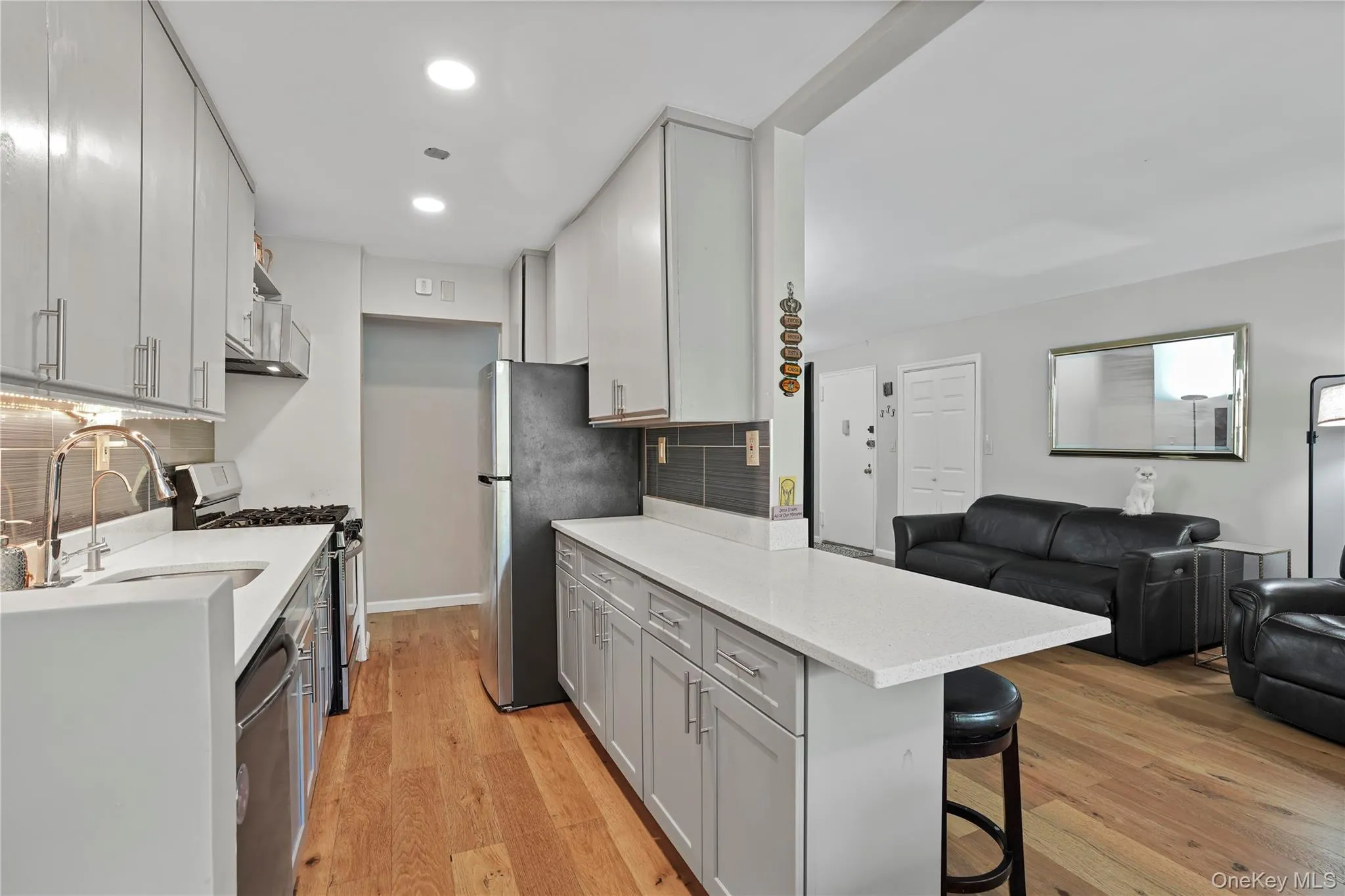 151-25 88th Street, New York, NY, 2 Bedrooms Bedrooms, 4 Rooms Rooms,2 BathroomsBathrooms,Residential,For Rent,88th,0,1031086 151-25 88th Street, New York, NY, 2 Bedrooms Bedrooms, 4 Rooms Rooms,2 BathroomsBathrooms,Residential,For Rent,88th,0,1031086