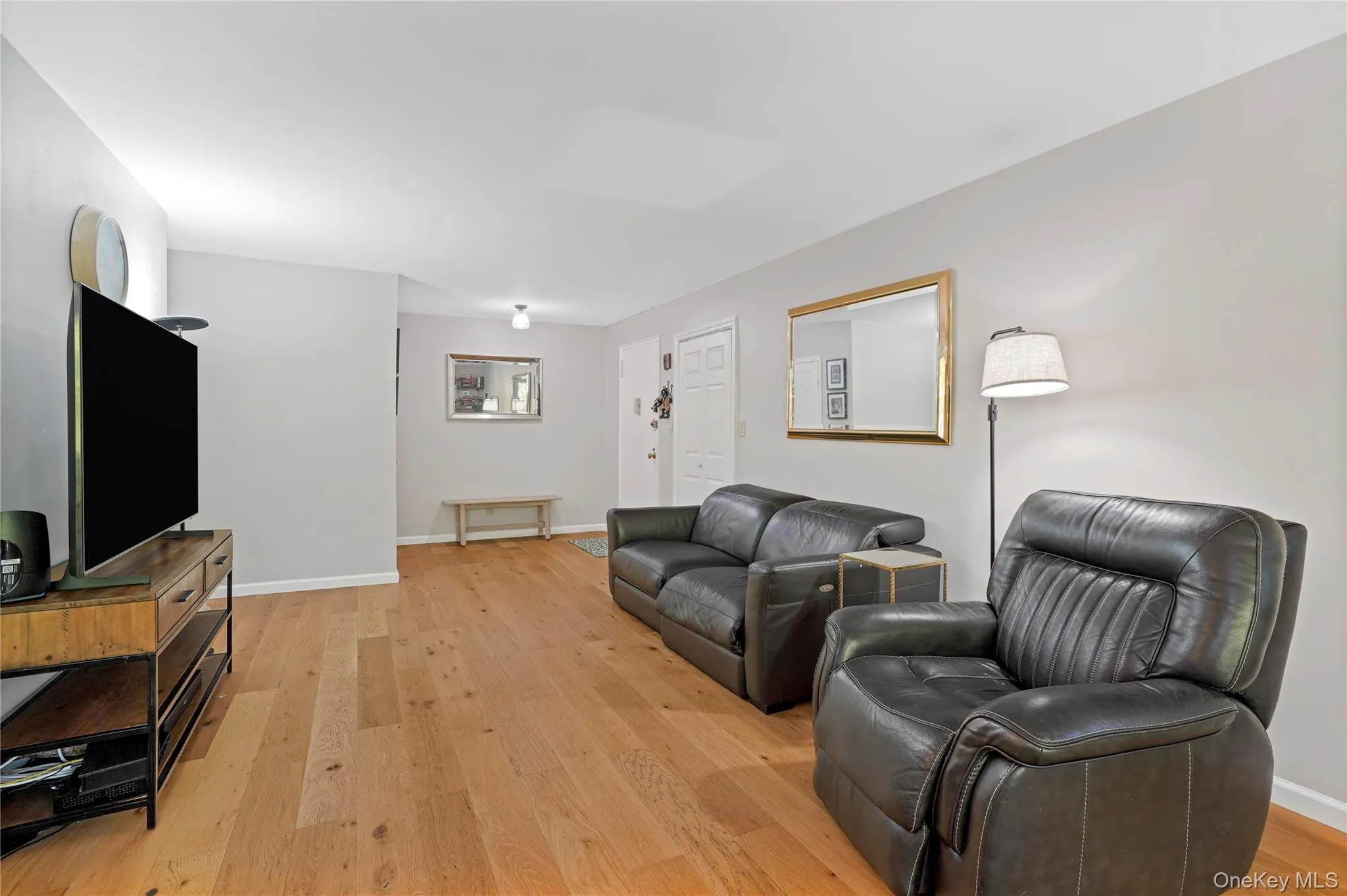 151-25 88th Street, New York, NY, 2 Bedrooms Bedrooms, 4 Rooms Rooms,2 BathroomsBathrooms,Residential,For Rent,88th,0,1031086 151-25 88th Street, New York, NY, 2 Bedrooms Bedrooms, 4 Rooms Rooms,2 BathroomsBathrooms,Residential,For Rent,88th,0,1031086