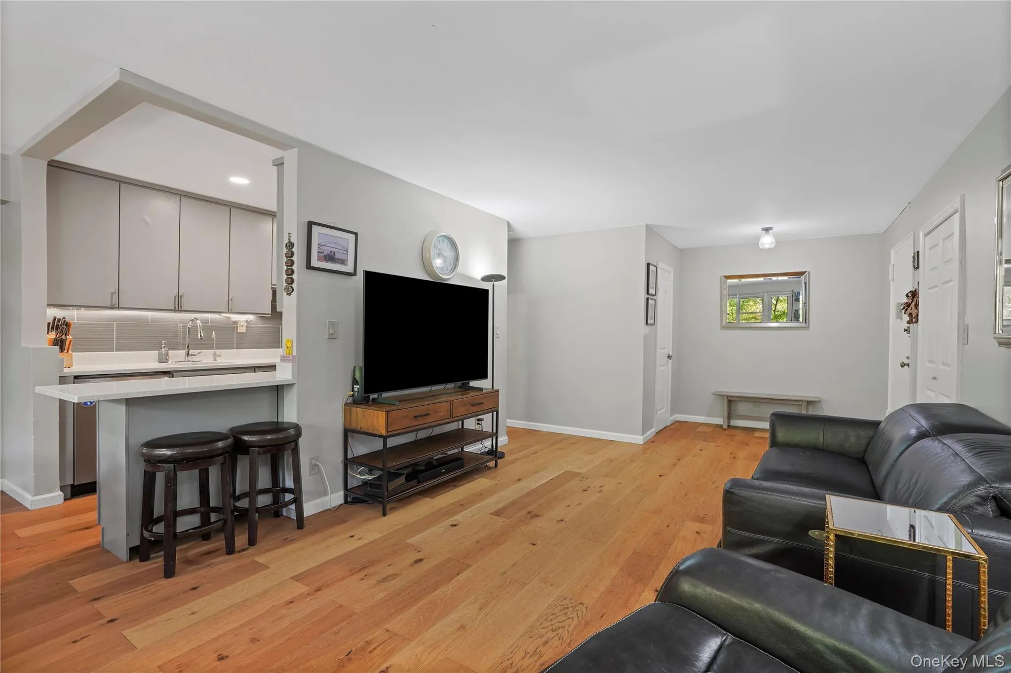 151-25 88th Street, New York, NY, 2 Bedrooms Bedrooms, 4 Rooms Rooms,2 BathroomsBathrooms,Residential,For Rent,88th,0,1031086 151-25 88th Street, New York, NY, 2 Bedrooms Bedrooms, 4 Rooms Rooms,2 BathroomsBathrooms,Residential,For Rent,88th,0,1031086