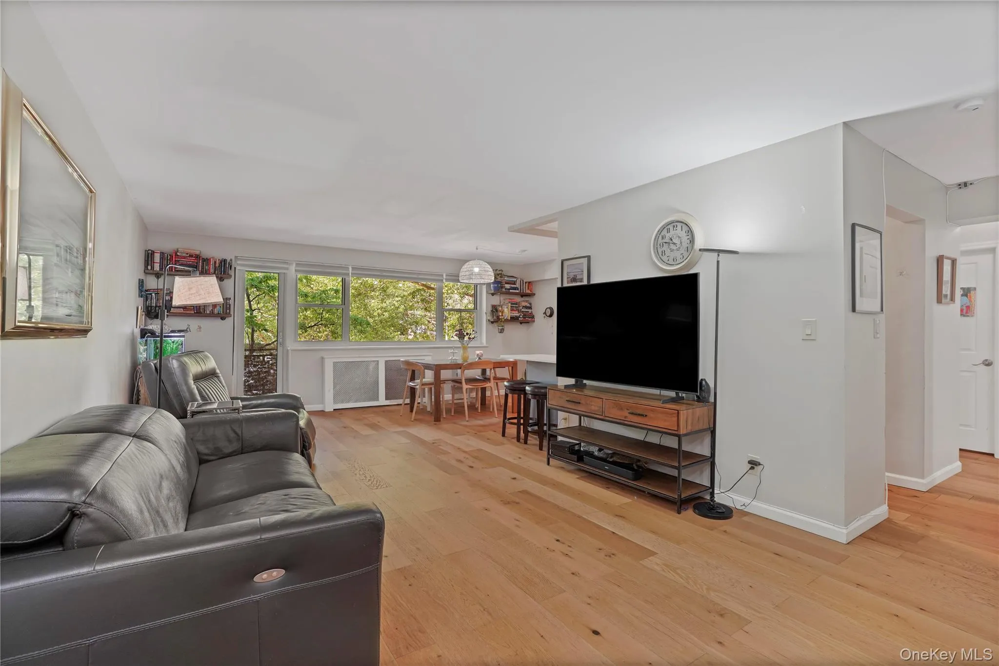 151-25 88th Street, New York, NY, 2 Bedrooms Bedrooms, 4 Rooms Rooms,2 BathroomsBathrooms,Residential,For Rent,88th,0,1031086 151-25 88th Street, New York, NY, 2 Bedrooms Bedrooms, 4 Rooms Rooms,2 BathroomsBathrooms,Residential,For Rent,88th,0,1031086