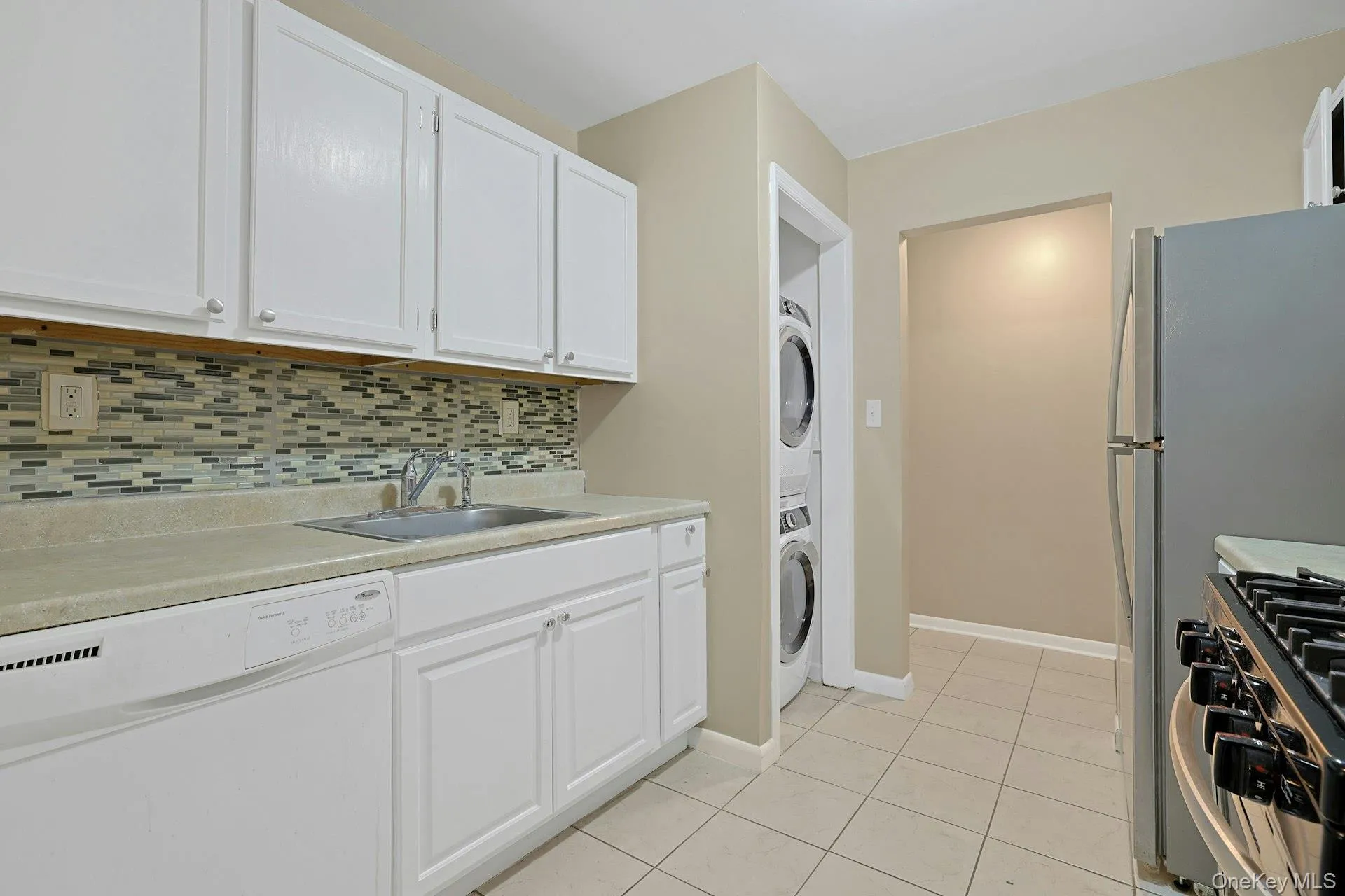 214 Kennedy Drive, Ramapo, NY, 1 Bedroom Bedrooms, 4 Rooms Rooms,1 BathroomBathrooms,Residential Lease,For Rent,Kennedy,0,1031090 214 Kennedy Drive, Ramapo, NY, 1 Bedroom Bedrooms, 4 Rooms Rooms,1 BathroomBathrooms,Residential Lease,For Rent,Kennedy,0,1031090