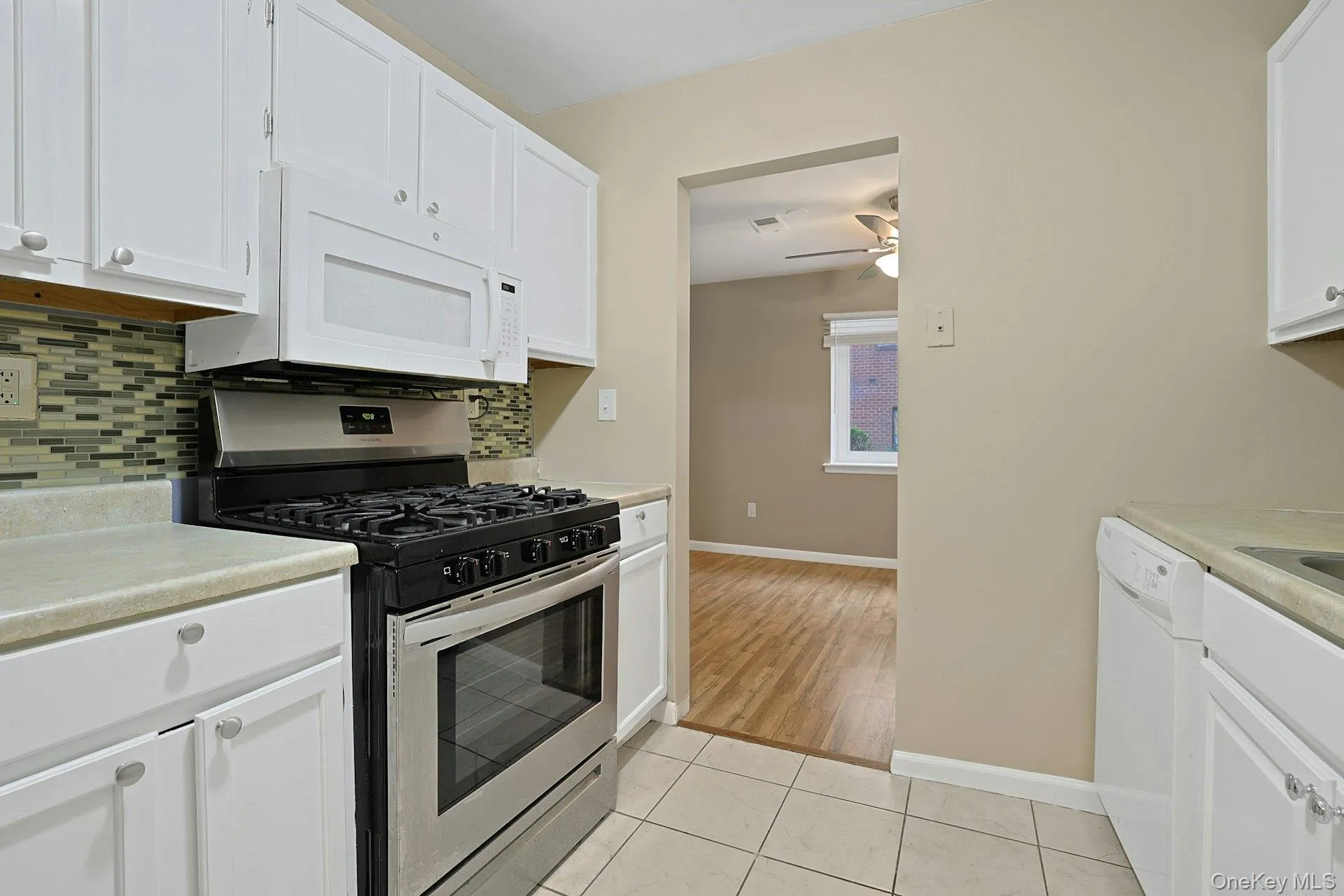 214 Kennedy Drive, Ramapo, NY, 1 Bedroom Bedrooms, 4 Rooms Rooms,1 BathroomBathrooms,Residential Lease,For Rent,Kennedy,0,1031090 214 Kennedy Drive, Ramapo, NY, 1 Bedroom Bedrooms, 4 Rooms Rooms,1 BathroomBathrooms,Residential Lease,For Rent,Kennedy,0,1031090