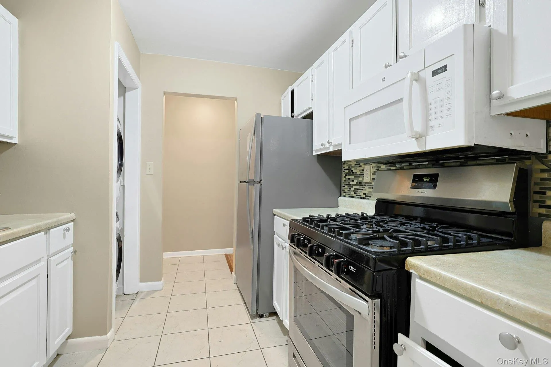 214 Kennedy Drive, Ramapo, NY, 1 Bedroom Bedrooms, 4 Rooms Rooms,1 BathroomBathrooms,Residential Lease,For Rent,Kennedy,0,1031090 214 Kennedy Drive, Ramapo, NY, 1 Bedroom Bedrooms, 4 Rooms Rooms,1 BathroomBathrooms,Residential Lease,For Rent,Kennedy,0,1031090