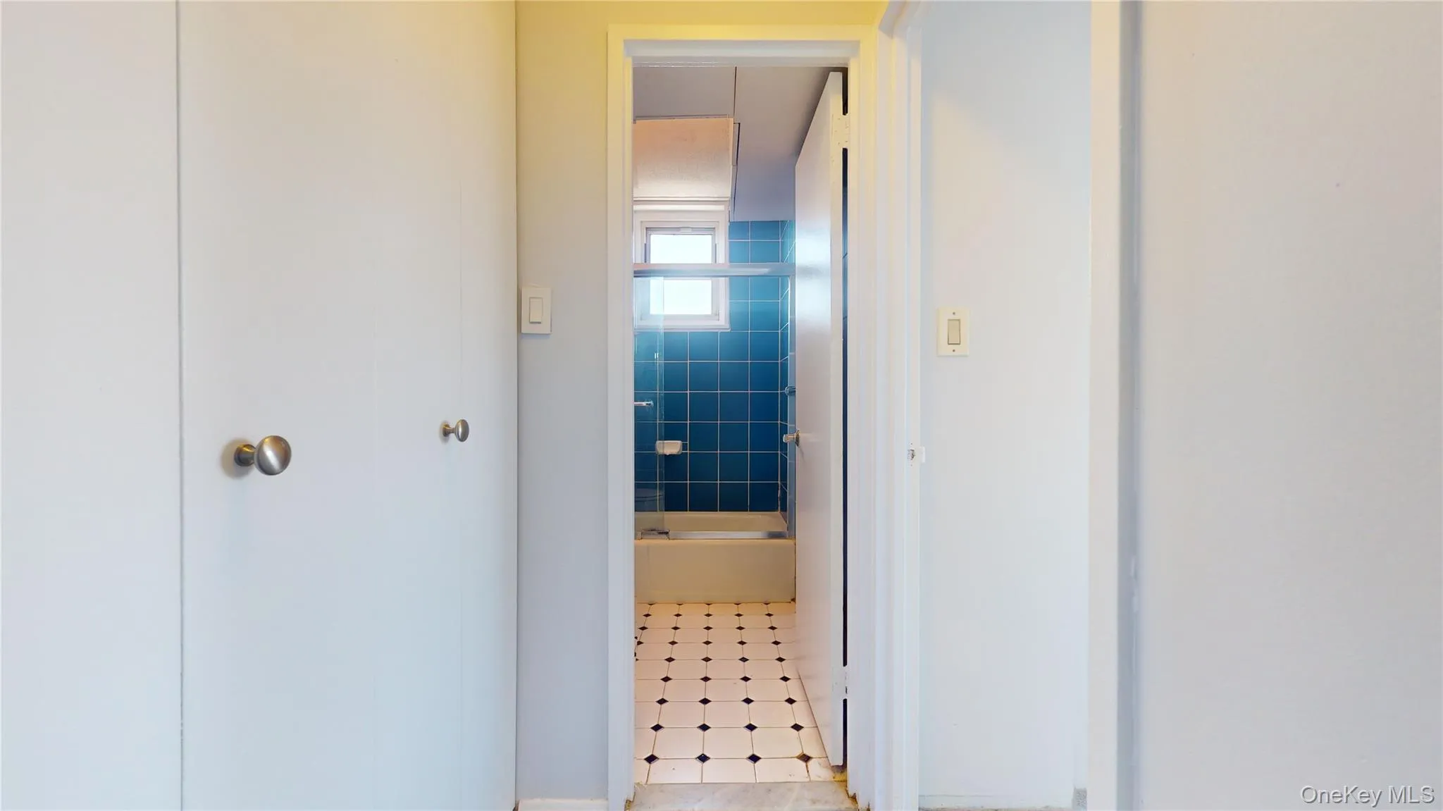 118-17 Union Turnpike, New York, NY, 1 Bedroom Bedrooms, 4 Rooms Rooms,1 BathroomBathrooms,Residential Lease,For Rent,Union,0,1031091 118-17 Union Turnpike, New York, NY, 1 Bedroom Bedrooms, 4 Rooms Rooms,1 BathroomBathrooms,Residential Lease,For Rent,Union,0,1031091