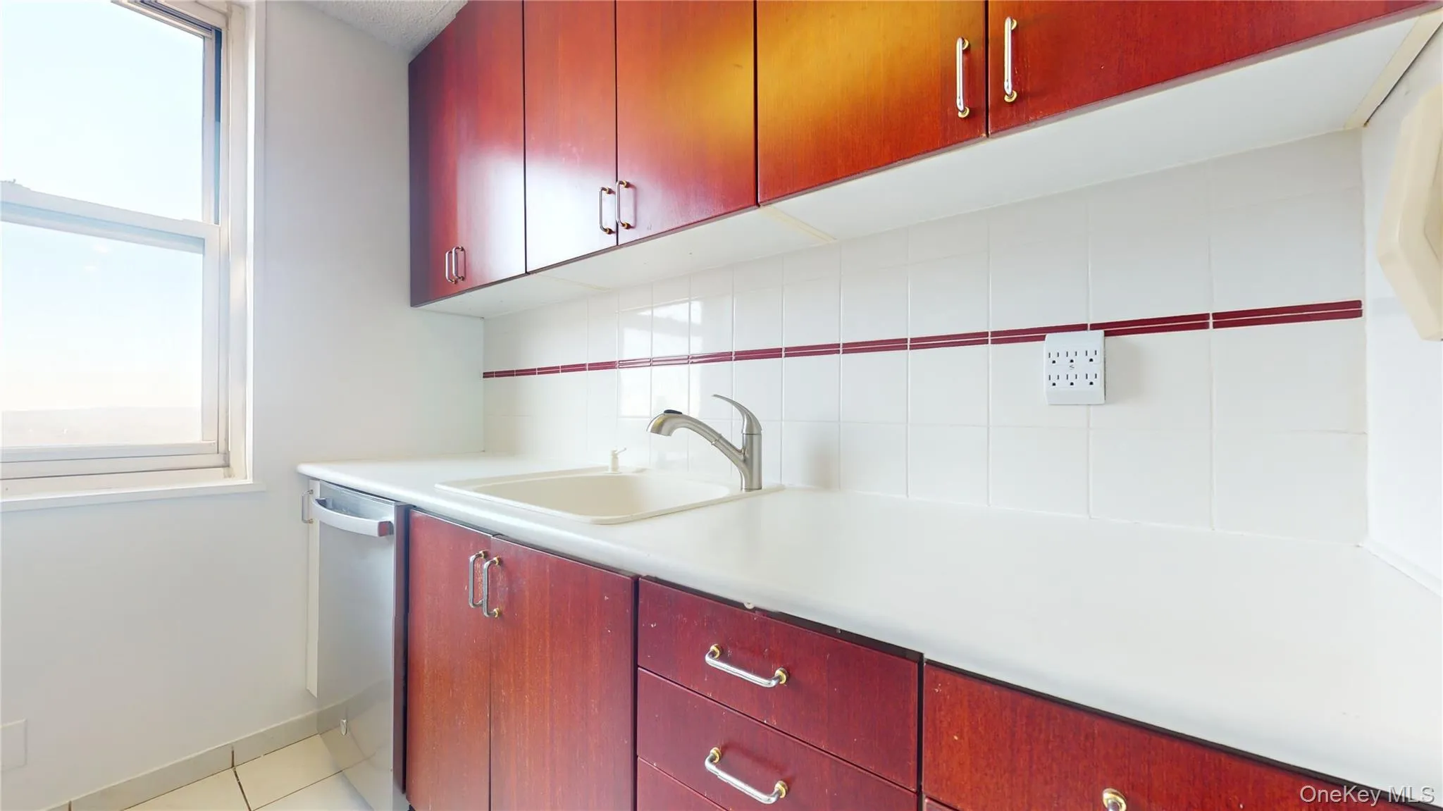 118-17 Union Turnpike, New York, NY, 1 Bedroom Bedrooms, 4 Rooms Rooms,1 BathroomBathrooms,Residential Lease,For Rent,Union,0,1031091 118-17 Union Turnpike, New York, NY, 1 Bedroom Bedrooms, 4 Rooms Rooms,1 BathroomBathrooms,Residential Lease,For Rent,Union,0,1031091