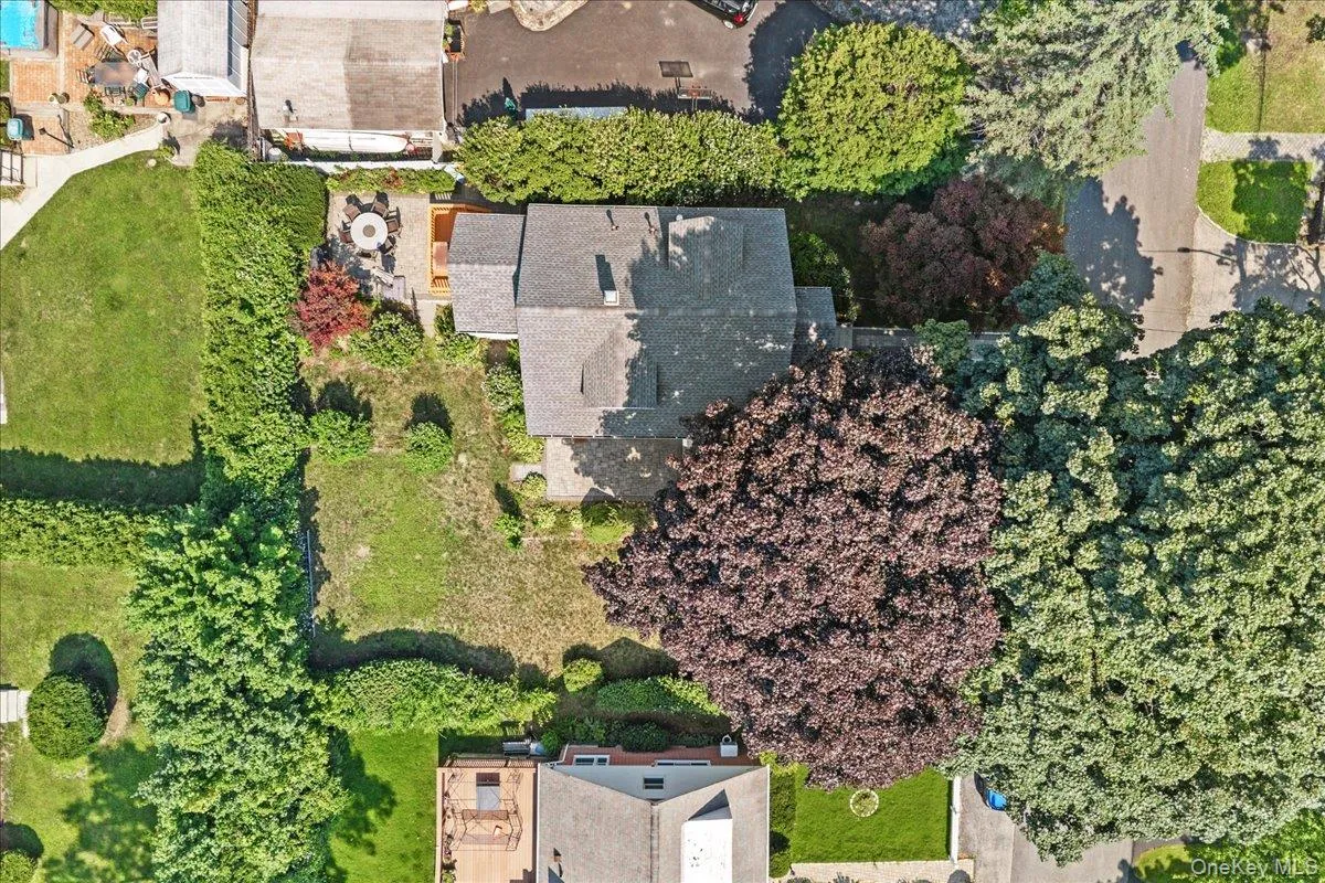 179 Serrano Avenue, Mount Pleasant, NY, 4 Bedrooms Bedrooms, 7 Rooms Rooms,2 BathroomsBathrooms,Residential,For Rent,Serrano,0,1031093 179 Serrano Avenue, Mount Pleasant, NY, 4 Bedrooms Bedrooms, 7 Rooms Rooms,2 BathroomsBathrooms,Residential,For Rent,Serrano,0,1031093