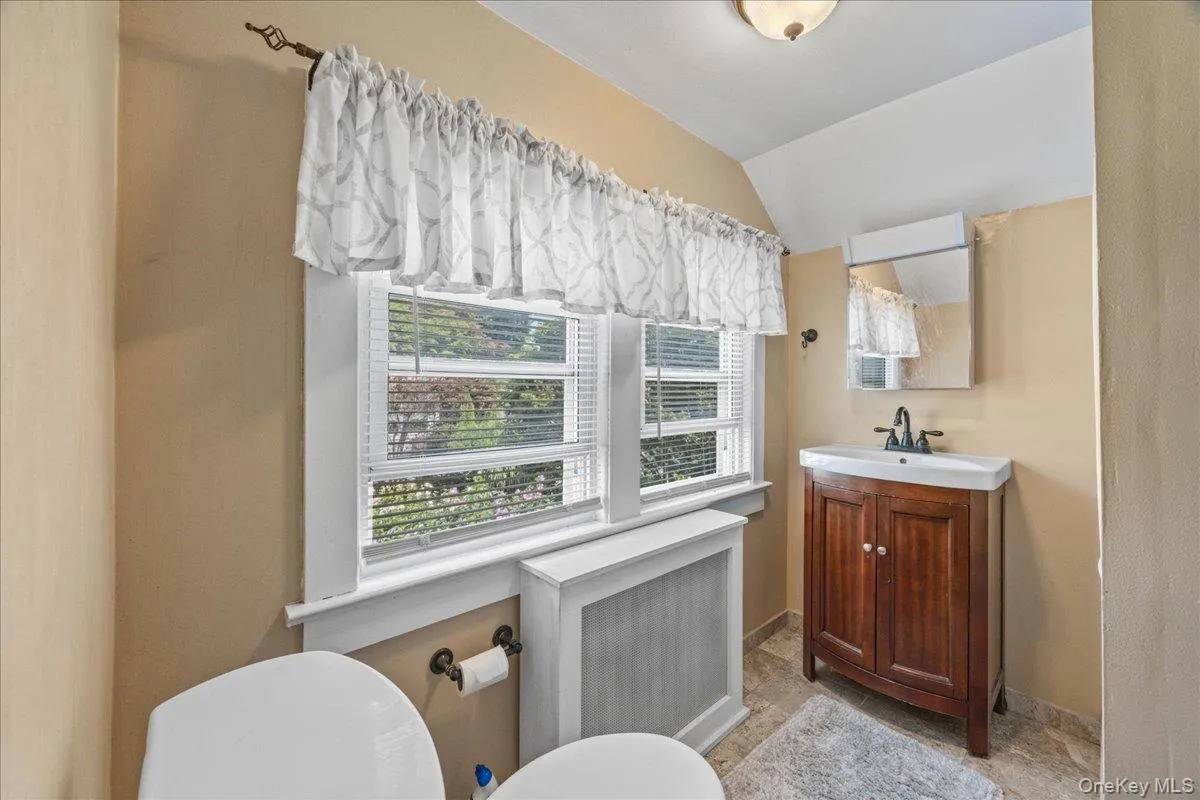 179 Serrano Avenue, Mount Pleasant, NY, 4 Bedrooms Bedrooms, 7 Rooms Rooms,2 BathroomsBathrooms,Residential,For Rent,Serrano,0,1031093 179 Serrano Avenue, Mount Pleasant, NY, 4 Bedrooms Bedrooms, 7 Rooms Rooms,2 BathroomsBathrooms,Residential,For Rent,Serrano,0,1031093