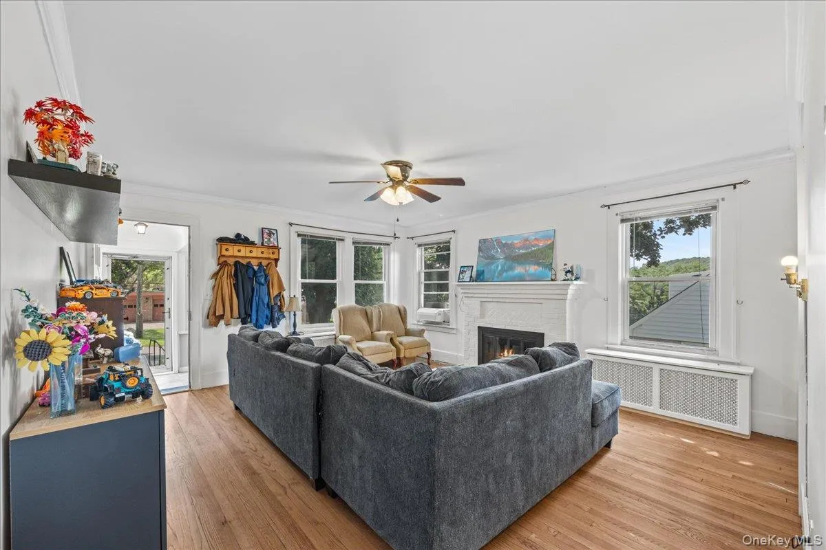 179 Serrano Avenue, Mount Pleasant, NY, 4 Bedrooms Bedrooms, 7 Rooms Rooms,2 BathroomsBathrooms,Residential,For Rent,Serrano,0,1031093 179 Serrano Avenue, Mount Pleasant, NY, 4 Bedrooms Bedrooms, 7 Rooms Rooms,2 BathroomsBathrooms,Residential,For Rent,Serrano,0,1031093
