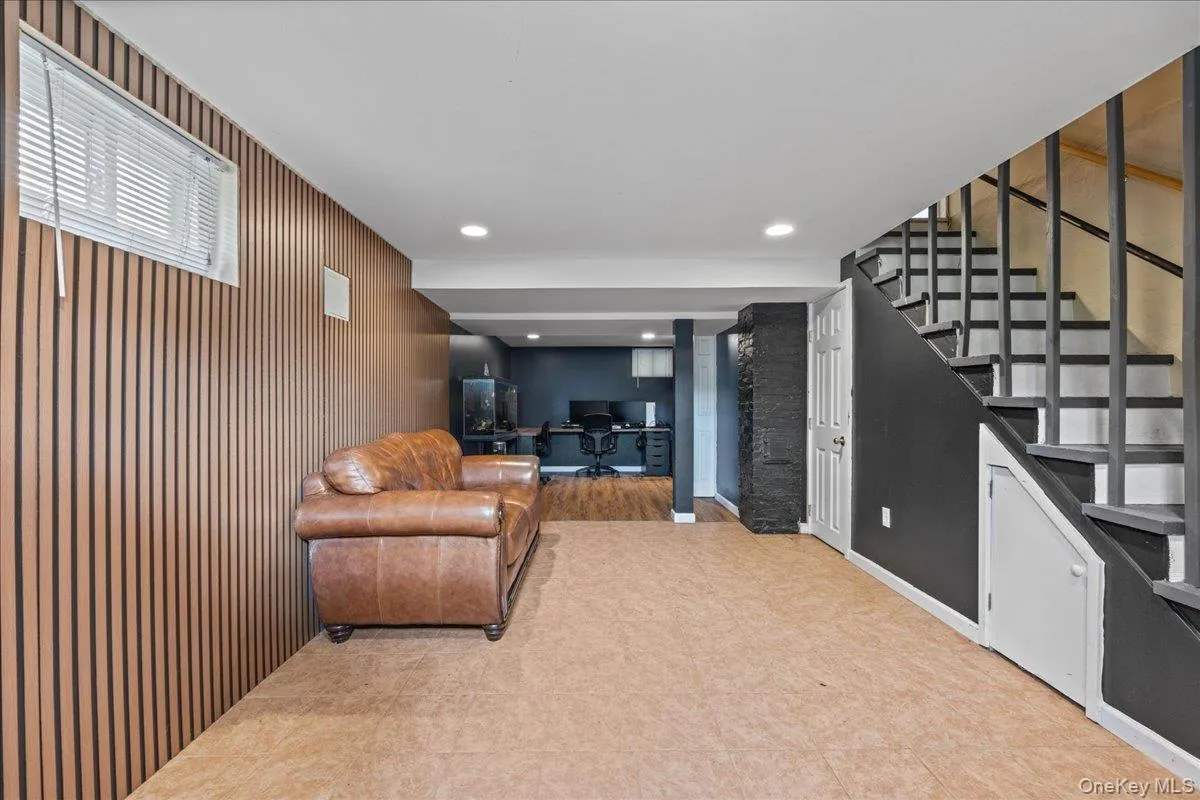 179 Serrano Avenue, Mount Pleasant, NY, 4 Bedrooms Bedrooms, 7 Rooms Rooms,2 BathroomsBathrooms,Residential,For Rent,Serrano,0,1031093 179 Serrano Avenue, Mount Pleasant, NY, 4 Bedrooms Bedrooms, 7 Rooms Rooms,2 BathroomsBathrooms,Residential,For Rent,Serrano,0,1031093