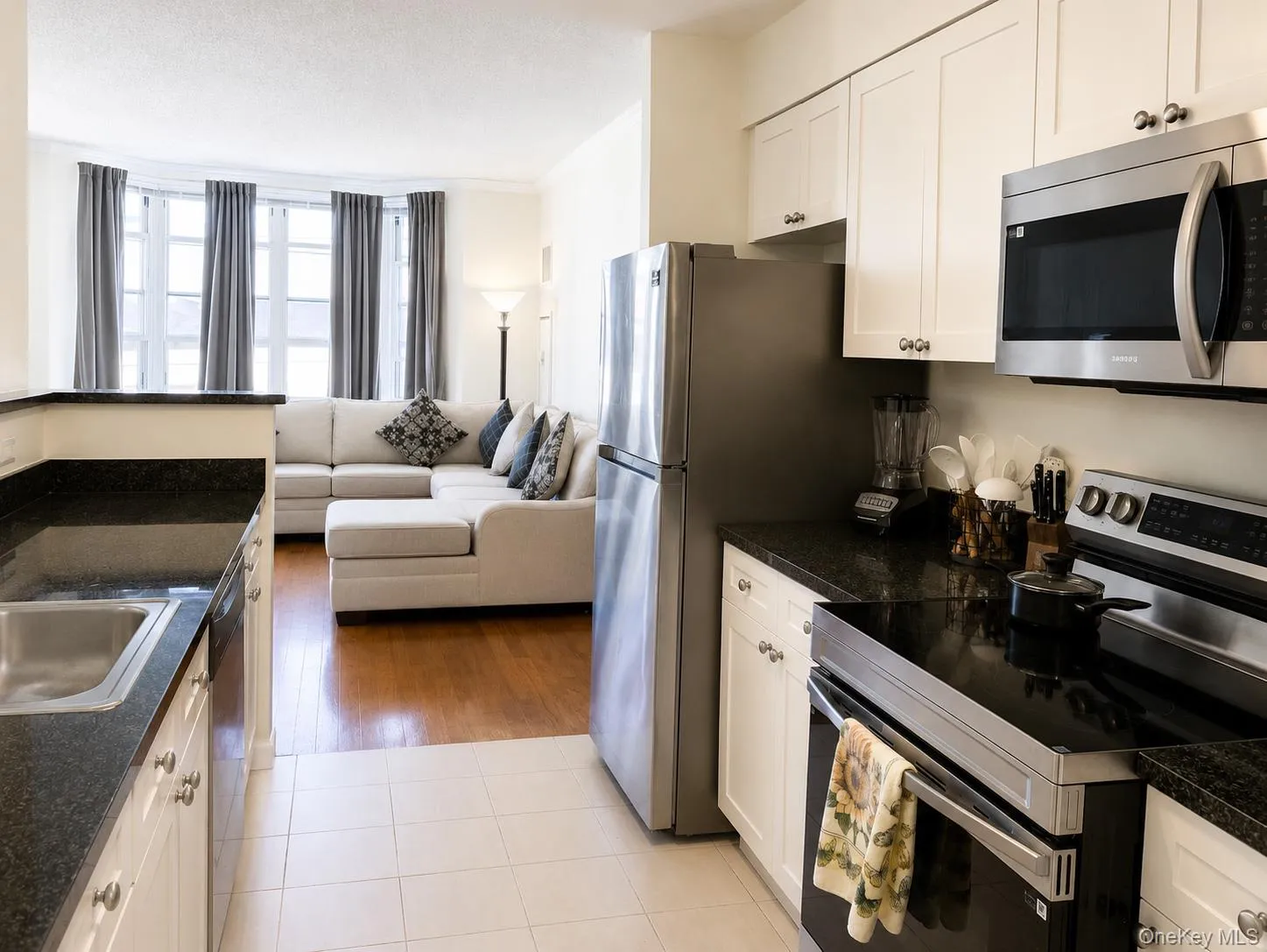 300 Mamaroneck Avenue, White Plains, NY, 1 Bedroom Bedrooms, 3 Rooms Rooms,1 BathroomBathrooms,Residential Lease,For Rent,Mamaroneck,0,1031094 300 Mamaroneck Avenue, White Plains, NY, 1 Bedroom Bedrooms, 3 Rooms Rooms,1 BathroomBathrooms,Residential Lease,For Rent,Mamaroneck,0,1031094