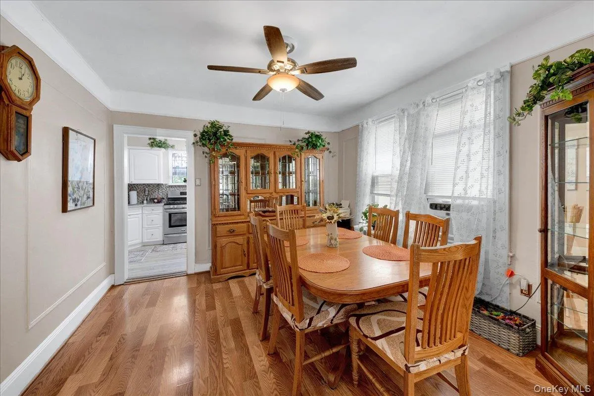 322 Logan Avenue, New York, NY, 3 Bedrooms Bedrooms, 7 Rooms Rooms,1 BathroomBathrooms,Residential,For Rent,Logan,0,1031107 322 Logan Avenue, New York, NY, 3 Bedrooms Bedrooms, 7 Rooms Rooms,1 BathroomBathrooms,Residential,For Rent,Logan,0,1031107
