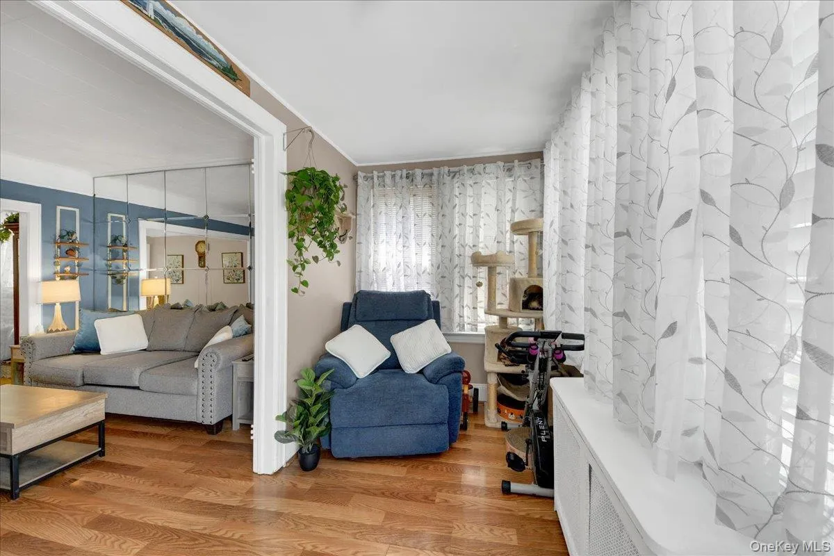 322 Logan Avenue, New York, NY, 3 Bedrooms Bedrooms, 7 Rooms Rooms,1 BathroomBathrooms,Residential,For Rent,Logan,0,1031107 322 Logan Avenue, New York, NY, 3 Bedrooms Bedrooms, 7 Rooms Rooms,1 BathroomBathrooms,Residential,For Rent,Logan,0,1031107