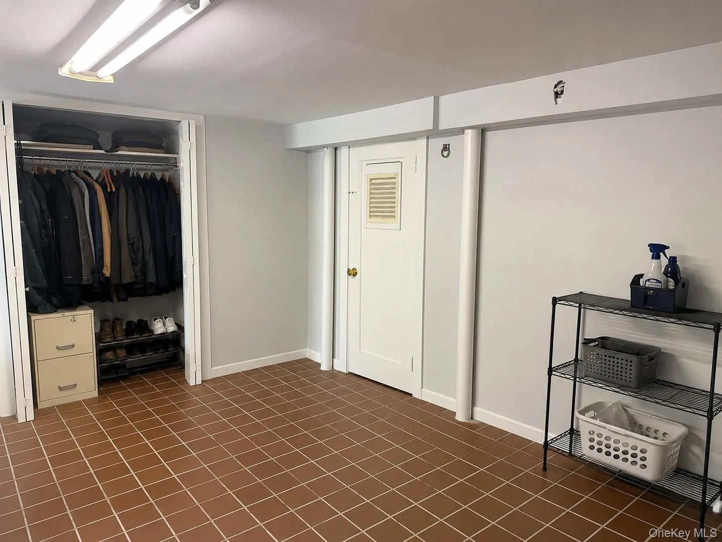 38 Clayton Avenue, Hempstead, NY, 2 Bedrooms Bedrooms, 5 Rooms Rooms,1 BathroomBathrooms,Residential Lease,For Rent,Clayton,0,1031108 38 Clayton Avenue, Hempstead, NY, 2 Bedrooms Bedrooms, 5 Rooms Rooms,1 BathroomBathrooms,Residential Lease,For Rent,Clayton,0,1031108