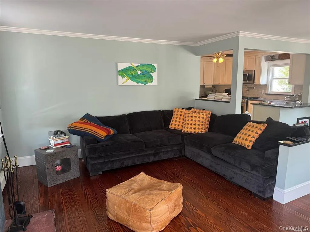 38 Clayton Avenue, Hempstead, NY, 2 Bedrooms Bedrooms, 5 Rooms Rooms,1 BathroomBathrooms,Residential Lease,For Rent,Clayton,0,1031108 38 Clayton Avenue, Hempstead, NY, 2 Bedrooms Bedrooms, 5 Rooms Rooms,1 BathroomBathrooms,Residential Lease,For Rent,Clayton,0,1031108