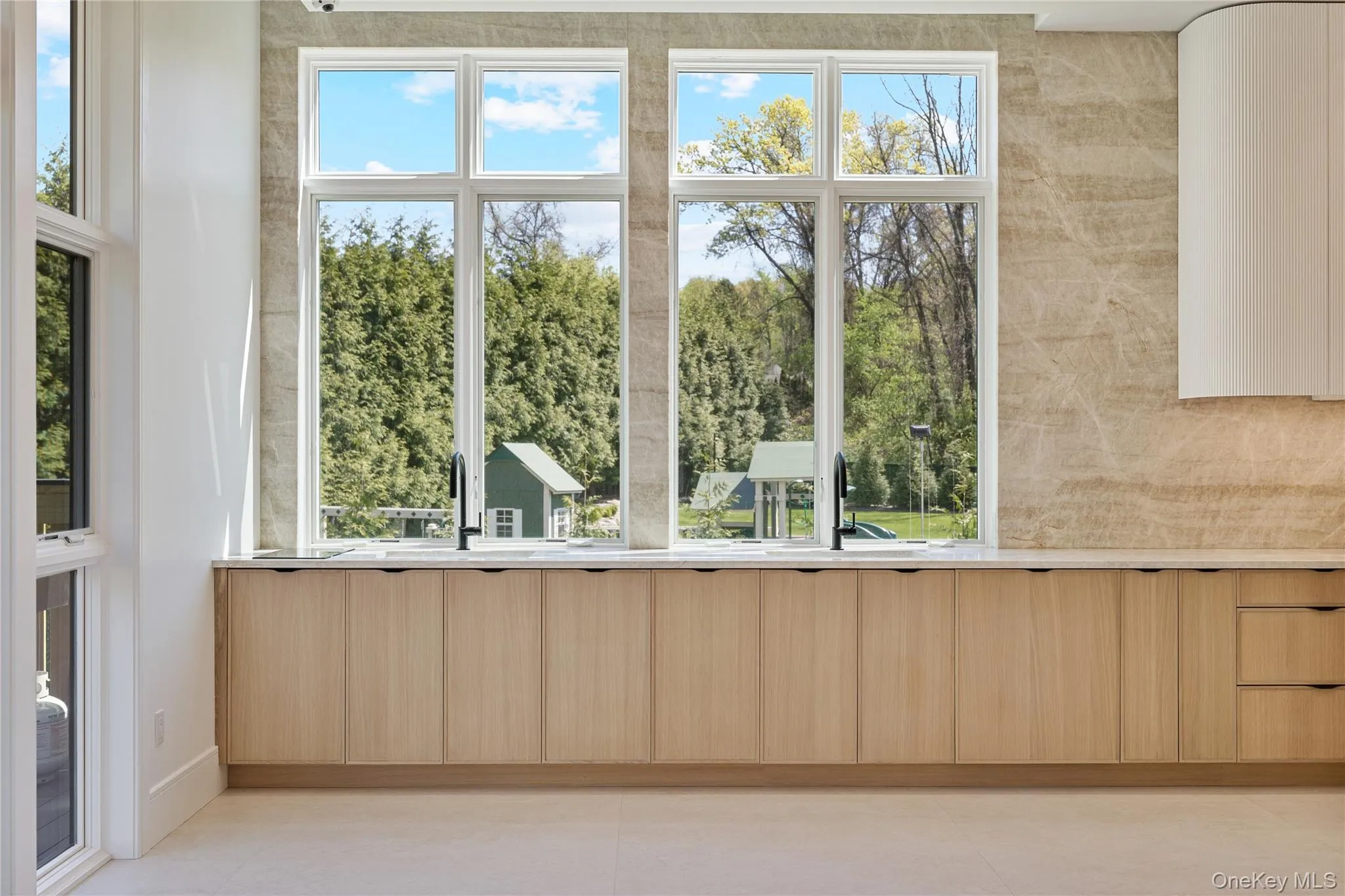 38 Fern Drive, Ramapo, NY, 10 Bedrooms Bedrooms, 22 Rooms Rooms,5 BathroomsBathrooms,Residential,For Rent,Fern,0,1031109 38 Fern Drive, Ramapo, NY, 10 Bedrooms Bedrooms, 22 Rooms Rooms,5 BathroomsBathrooms,Residential,For Rent,Fern,0,1031109