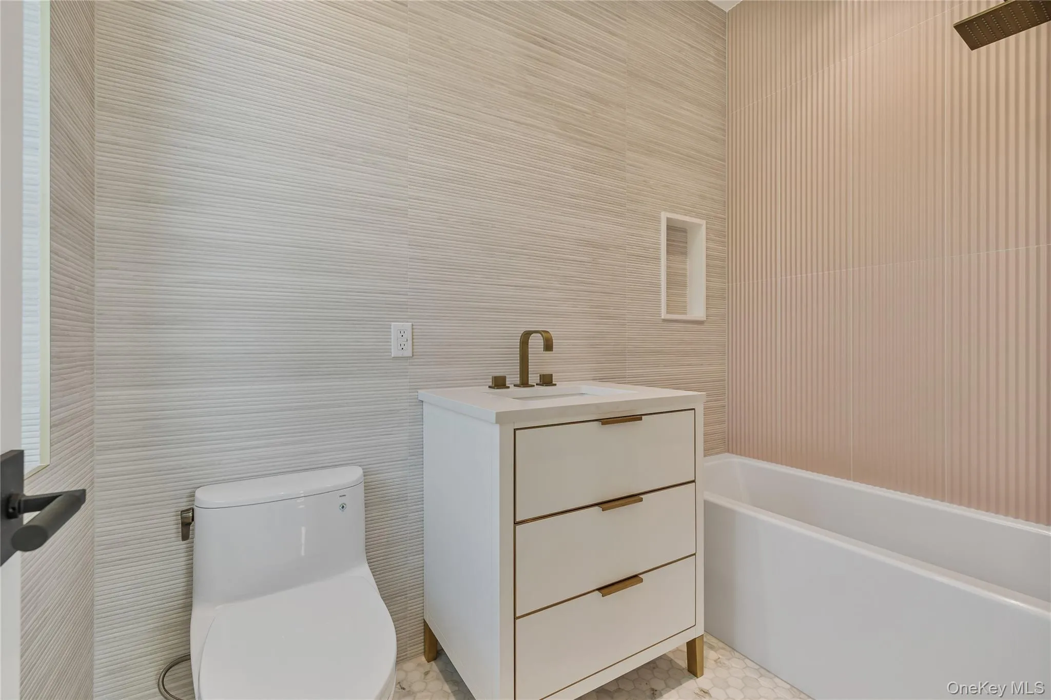 38 Fern Drive, Ramapo, NY, 10 Bedrooms Bedrooms, 22 Rooms Rooms,5 BathroomsBathrooms,Residential,For Rent,Fern,0,1031109 38 Fern Drive, Ramapo, NY, 10 Bedrooms Bedrooms, 22 Rooms Rooms,5 BathroomsBathrooms,Residential,For Rent,Fern,0,1031109
