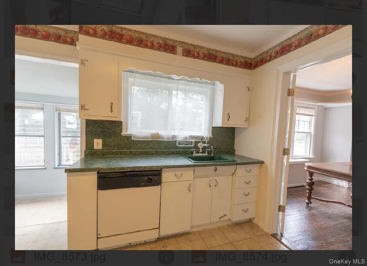 1105 Bellmore Road, Hempstead, NY, 2 Bedrooms Bedrooms, 5 Rooms Rooms,1 BathroomBathrooms,Residential Lease,For Rent,Bellmore,0,1031111 1105 Bellmore Road, Hempstead, NY, 2 Bedrooms Bedrooms, 5 Rooms Rooms,1 BathroomBathrooms,Residential Lease,For Rent,Bellmore,0,1031111