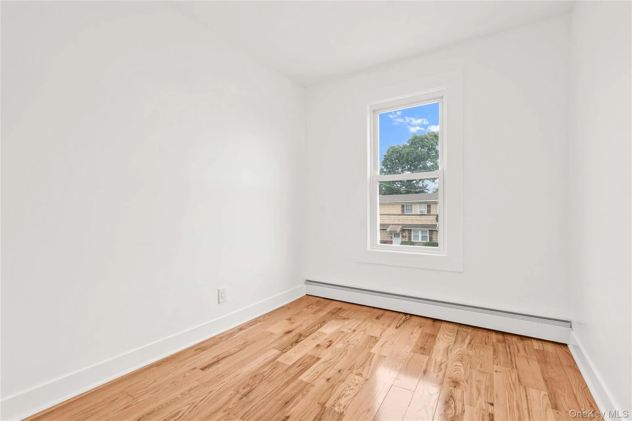 42 Satterie Avenue, Hempstead, NY, 3 Bedrooms Bedrooms, 6 Rooms Rooms,2 BathroomsBathrooms,Residential,For Rent,Satterie,0,1031118 42 Satterie Avenue, Hempstead, NY, 3 Bedrooms Bedrooms, 6 Rooms Rooms,2 BathroomsBathrooms,Residential,For Rent,Satterie,0,1031118