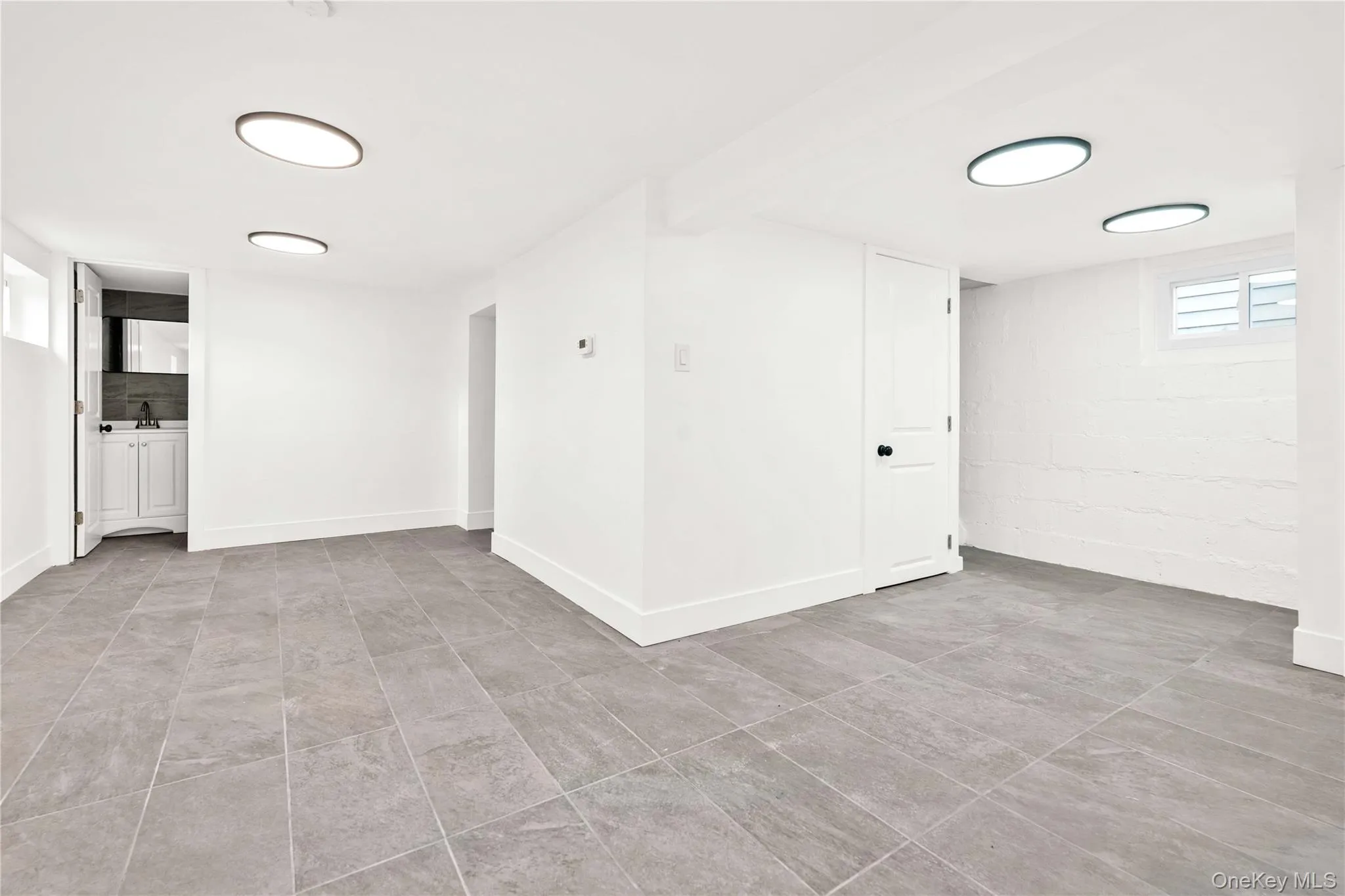 42 Satterie Avenue, Hempstead, NY, 3 Bedrooms Bedrooms, 6 Rooms Rooms,2 BathroomsBathrooms,Residential,For Rent,Satterie,0,1031118 42 Satterie Avenue, Hempstead, NY, 3 Bedrooms Bedrooms, 6 Rooms Rooms,2 BathroomsBathrooms,Residential,For Rent,Satterie,0,1031118