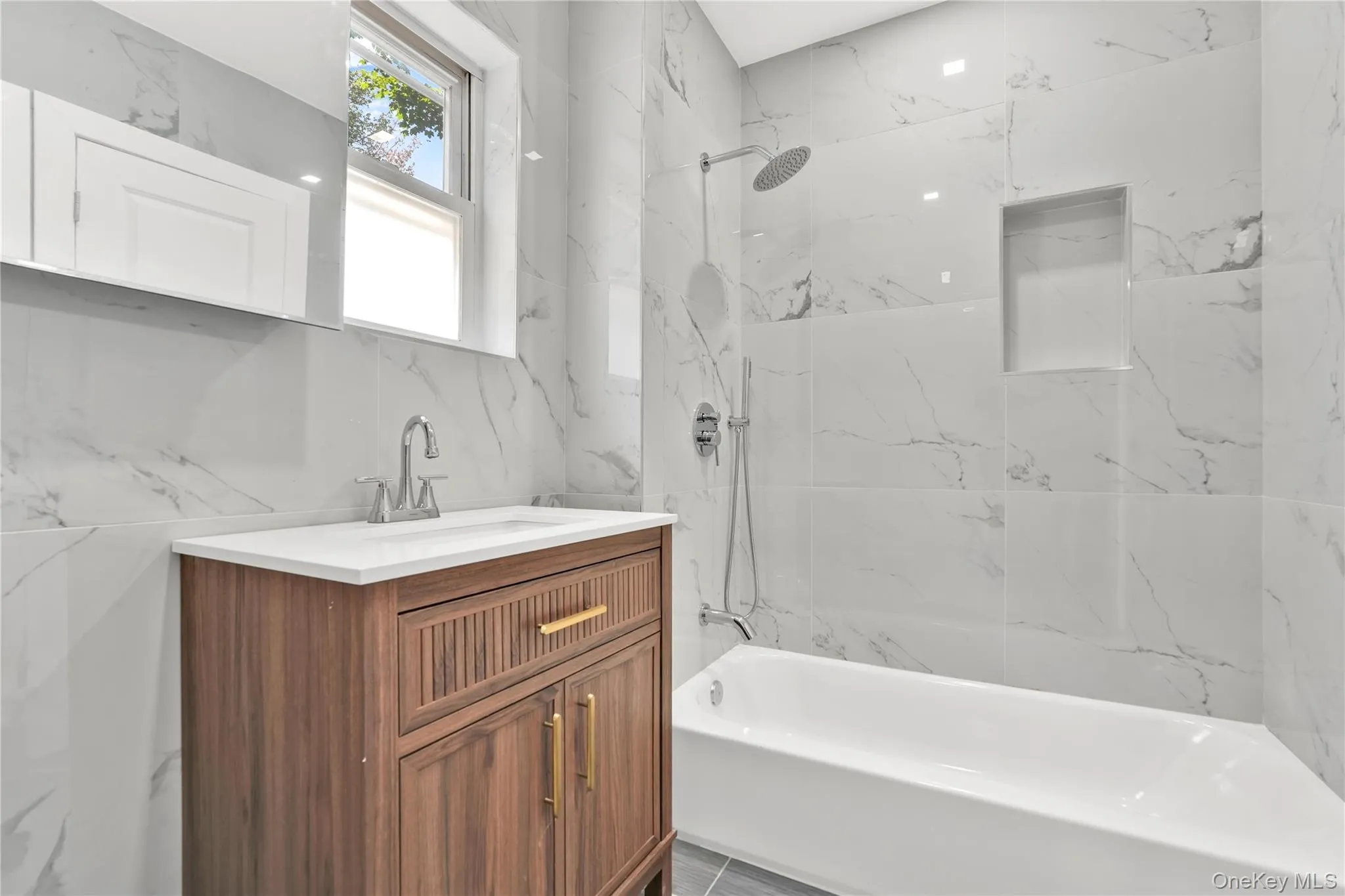 42 Satterie Avenue, Hempstead, NY, 3 Bedrooms Bedrooms, 6 Rooms Rooms,2 BathroomsBathrooms,Residential,For Rent,Satterie,0,1031118 42 Satterie Avenue, Hempstead, NY, 3 Bedrooms Bedrooms, 6 Rooms Rooms,2 BathroomsBathrooms,Residential,For Rent,Satterie,0,1031118