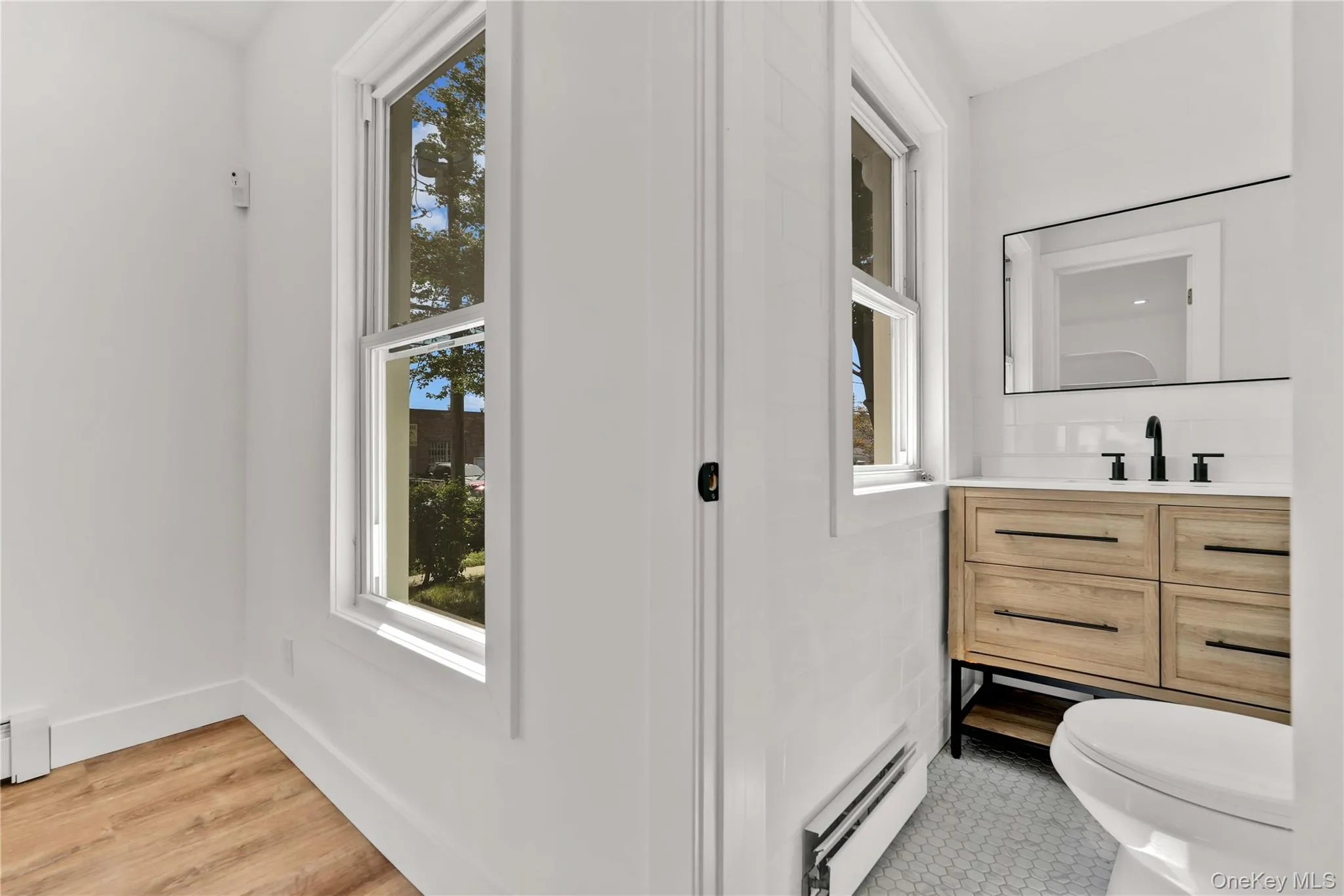 42 Satterie Avenue, Hempstead, NY, 3 Bedrooms Bedrooms, 6 Rooms Rooms,2 BathroomsBathrooms,Residential,For Rent,Satterie,0,1031118 42 Satterie Avenue, Hempstead, NY, 3 Bedrooms Bedrooms, 6 Rooms Rooms,2 BathroomsBathrooms,Residential,For Rent,Satterie,0,1031118