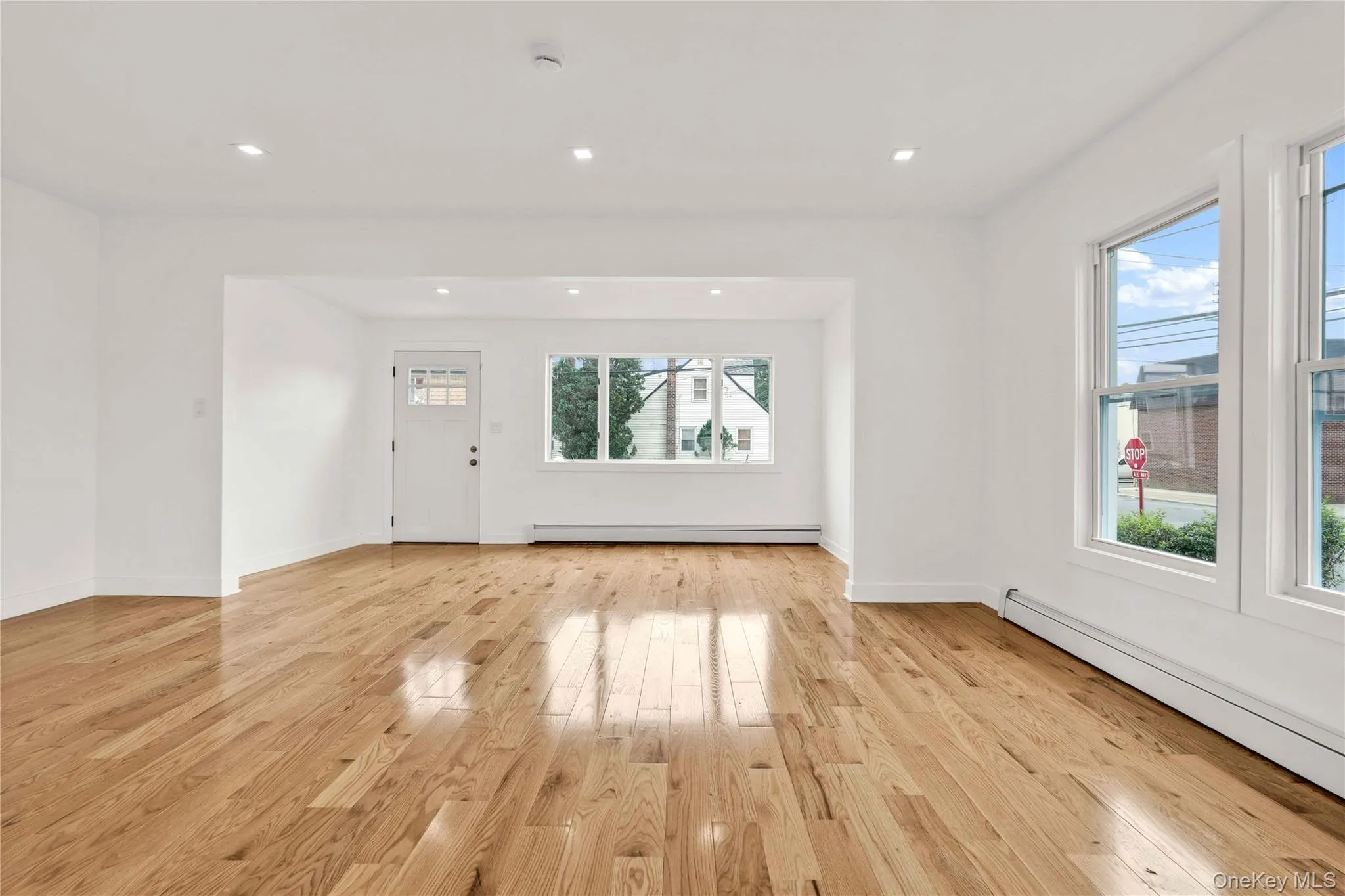 42 Satterie Avenue, Hempstead, NY, 3 Bedrooms Bedrooms, 6 Rooms Rooms,2 BathroomsBathrooms,Residential,For Rent,Satterie,0,1031118 42 Satterie Avenue, Hempstead, NY, 3 Bedrooms Bedrooms, 6 Rooms Rooms,2 BathroomsBathrooms,Residential,For Rent,Satterie,0,1031118
