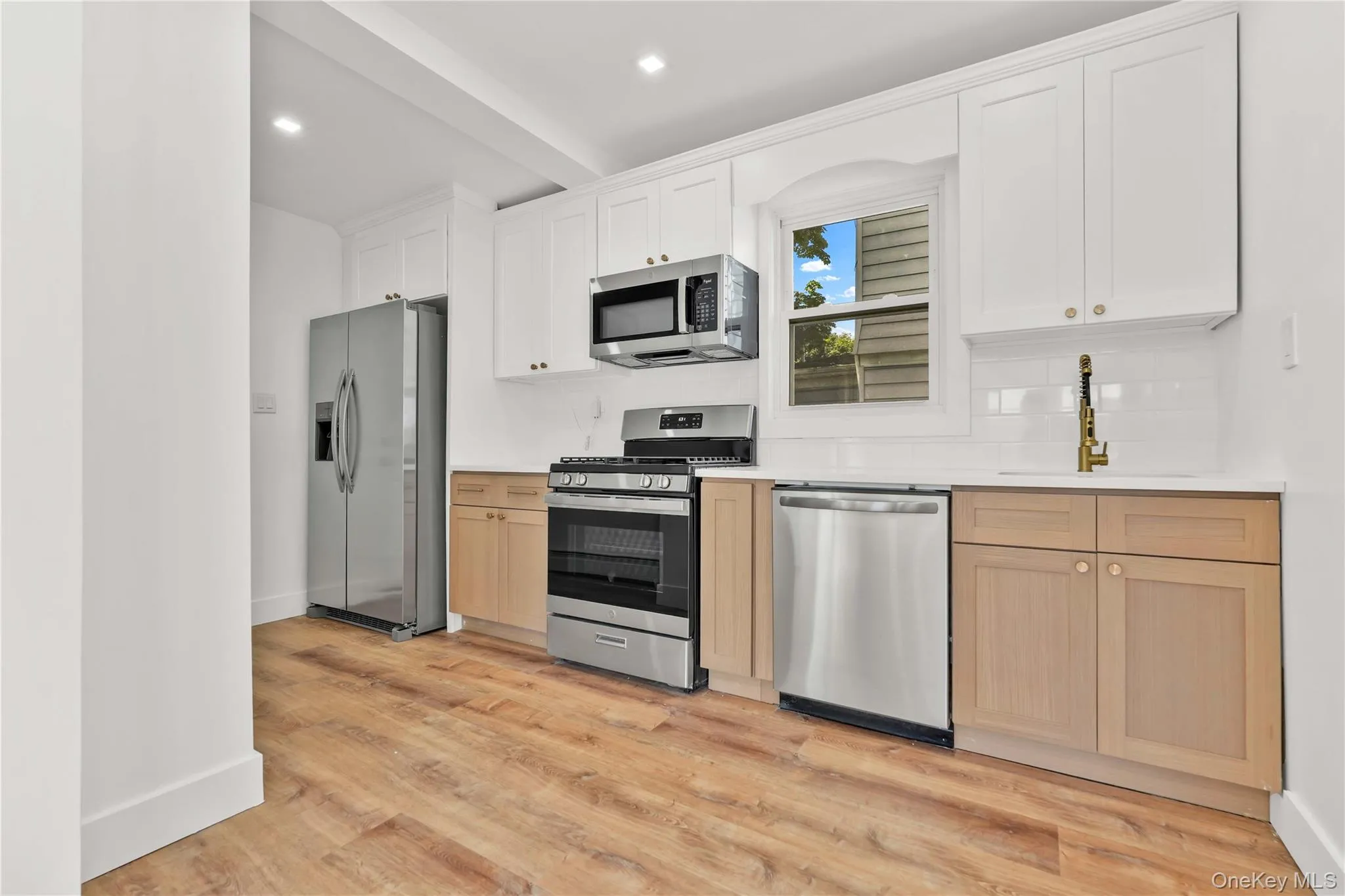 42 Satterie Avenue, Hempstead, NY, 3 Bedrooms Bedrooms, 6 Rooms Rooms,2 BathroomsBathrooms,Residential,For Rent,Satterie,0,1031118 42 Satterie Avenue, Hempstead, NY, 3 Bedrooms Bedrooms, 6 Rooms Rooms,2 BathroomsBathrooms,Residential,For Rent,Satterie,0,1031118