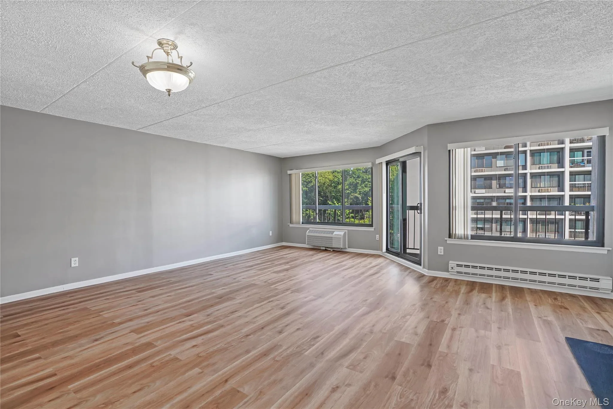 200 High Point, Greenburgh, NY, 1 Bedroom Bedrooms, 4 Rooms Rooms,1 BathroomBathrooms,Residential Lease,For Rent,High Point,0,1031119 200 High Point, Greenburgh, NY, 1 Bedroom Bedrooms, 4 Rooms Rooms,1 BathroomBathrooms,Residential Lease,For Rent,High Point,0,1031119