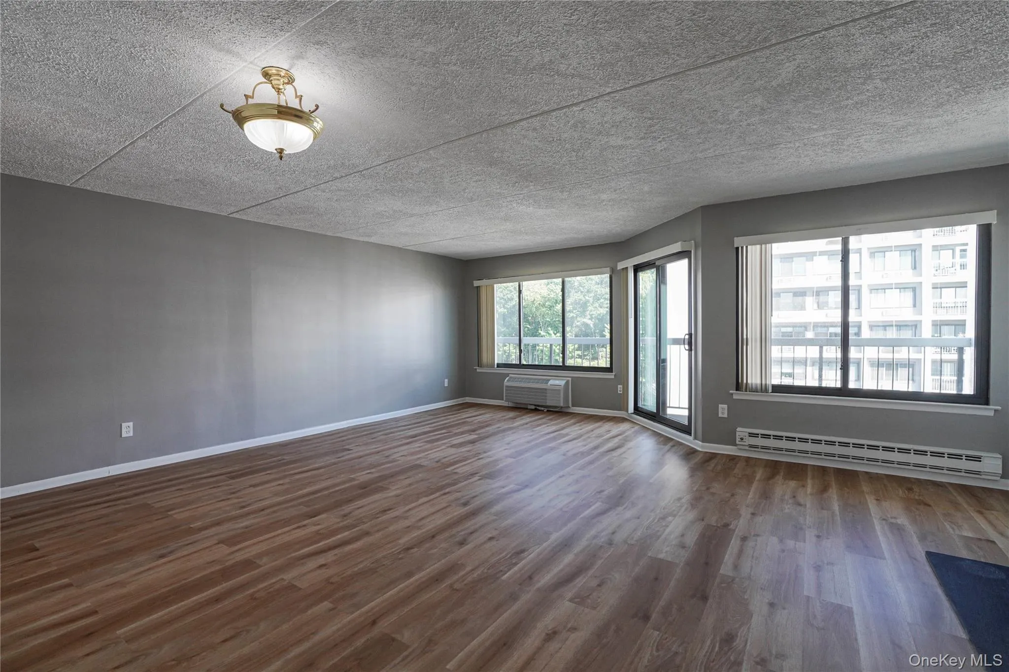 200 High Point, Greenburgh, NY, 1 Bedroom Bedrooms, 4 Rooms Rooms,1 BathroomBathrooms,Residential Lease,For Rent,High Point,0,1031119 200 High Point, Greenburgh, NY, 1 Bedroom Bedrooms, 4 Rooms Rooms,1 BathroomBathrooms,Residential Lease,For Rent,High Point,0,1031119