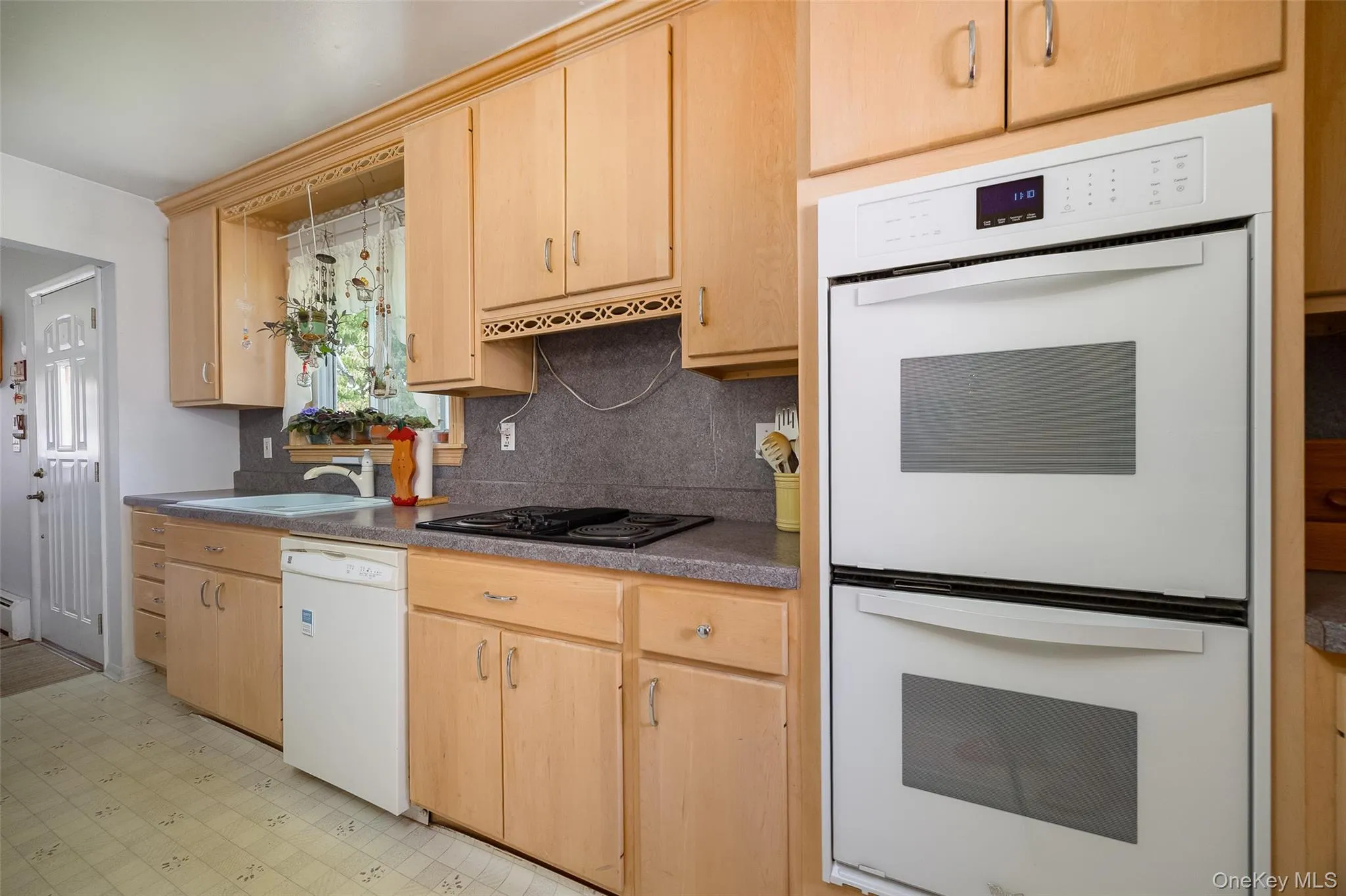 76 Phillips Street, Beacon, NY, 3 Bedrooms Bedrooms, 8 Rooms Rooms,2 BathroomsBathrooms,Residential,For Rent,Phillips,0,1031124 76 Phillips Street, Beacon, NY, 3 Bedrooms Bedrooms, 8 Rooms Rooms,2 BathroomsBathrooms,Residential,For Rent,Phillips,0,1031124