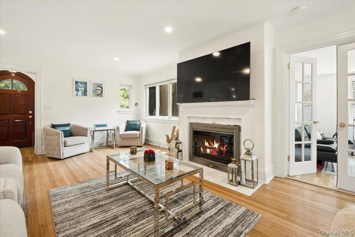 1187 Post Road, Scarsdale, NY, 4 Bedrooms Bedrooms, 9 Rooms Rooms,3 BathroomsBathrooms,Residential Lease,For Rent,Post,0,1031129 1187 Post Road, Scarsdale, NY, 4 Bedrooms Bedrooms, 9 Rooms Rooms,3 BathroomsBathrooms,Residential Lease,For Rent,Post,0,1031129