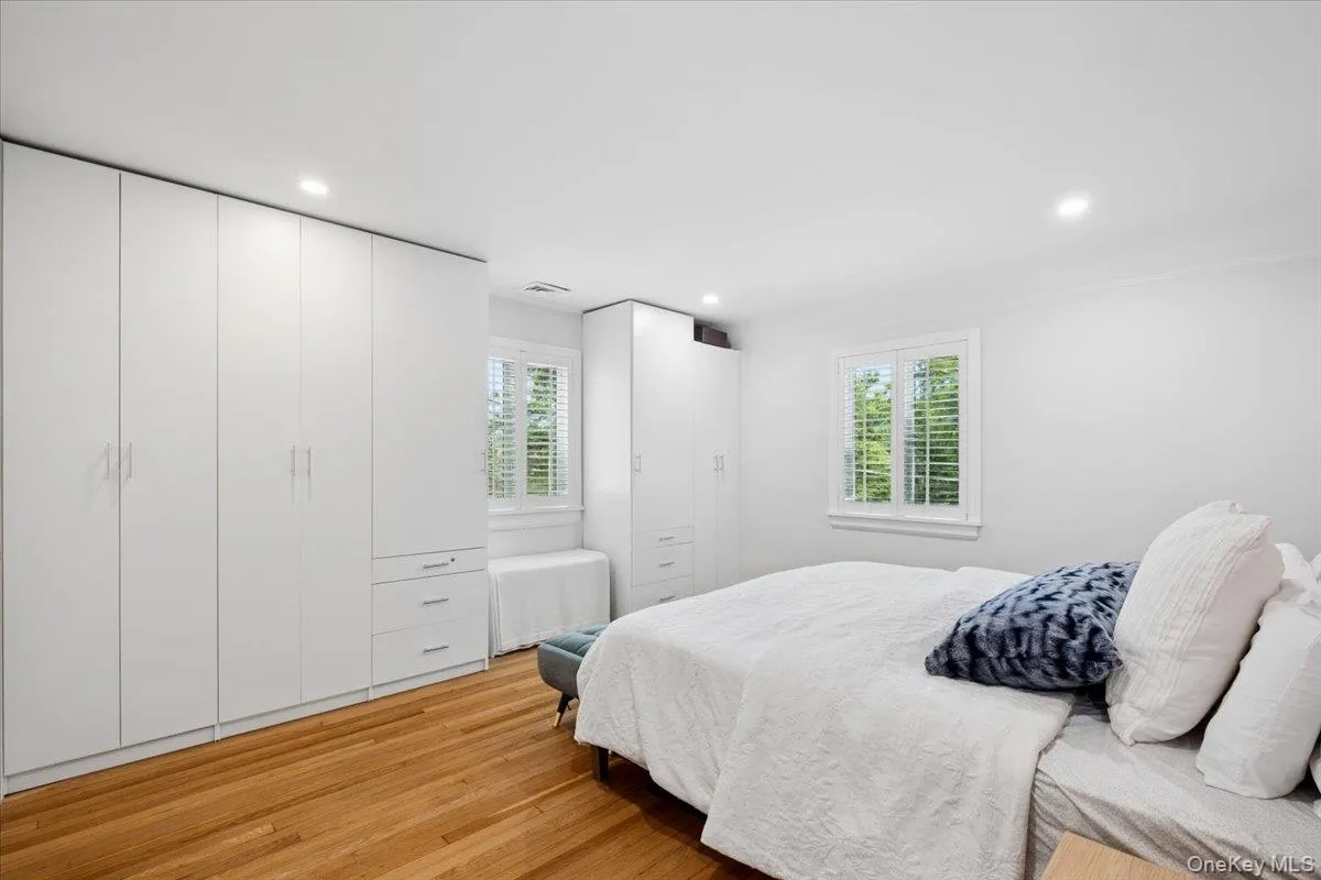 1187 Post Road, Scarsdale, NY, 4 Bedrooms Bedrooms, 9 Rooms Rooms,3 BathroomsBathrooms,Residential Lease,For Rent,Post,0,1031129 1187 Post Road, Scarsdale, NY, 4 Bedrooms Bedrooms, 9 Rooms Rooms,3 BathroomsBathrooms,Residential Lease,For Rent,Post,0,1031129