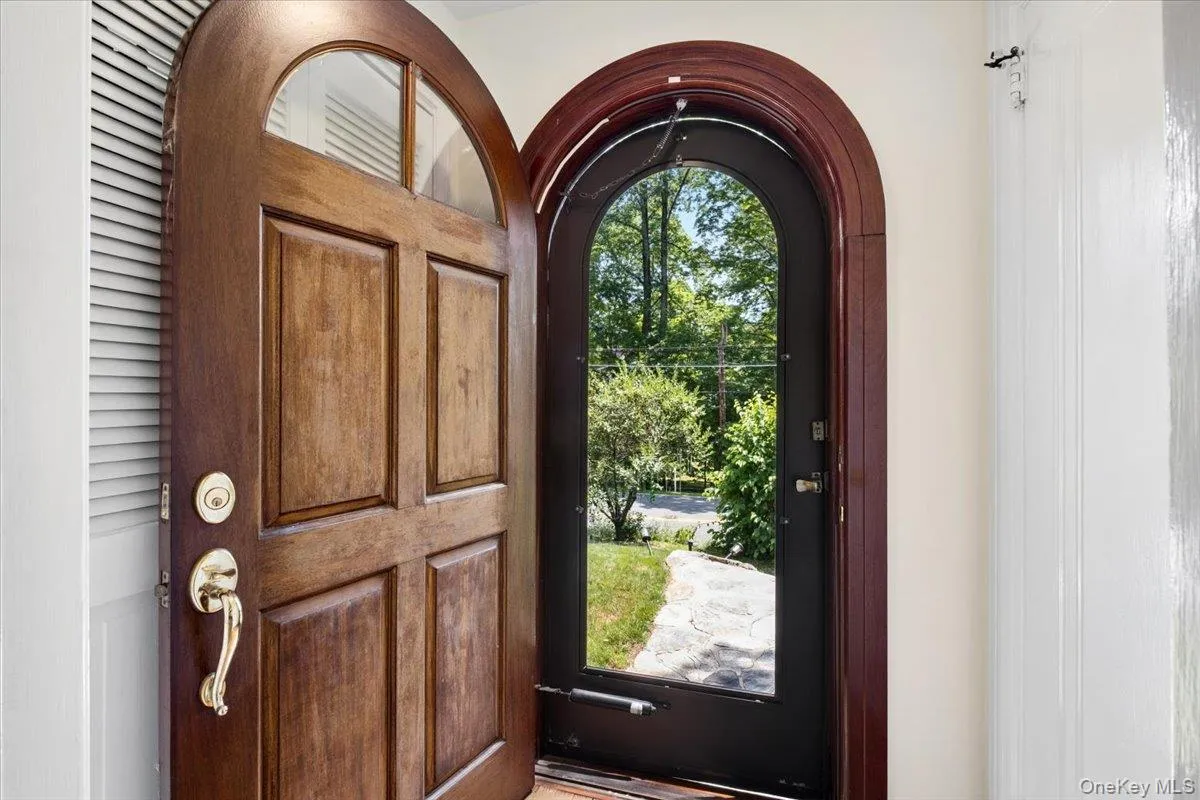 1187 Post Road, Scarsdale, NY, 4 Bedrooms Bedrooms, 9 Rooms Rooms,3 BathroomsBathrooms,Residential Lease,For Rent,Post,0,1031129 1187 Post Road, Scarsdale, NY, 4 Bedrooms Bedrooms, 9 Rooms Rooms,3 BathroomsBathrooms,Residential Lease,For Rent,Post,0,1031129
