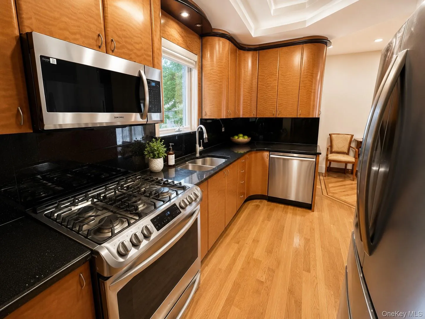526 Beach 132nd Street, New York, NY, 3 Bedrooms Bedrooms, 9 Rooms Rooms,2 BathroomsBathrooms,Residential,For Rent,Beach 132nd,0,1031132 526 Beach 132nd Street, New York, NY, 3 Bedrooms Bedrooms, 9 Rooms Rooms,2 BathroomsBathrooms,Residential,For Rent,Beach 132nd,0,1031132