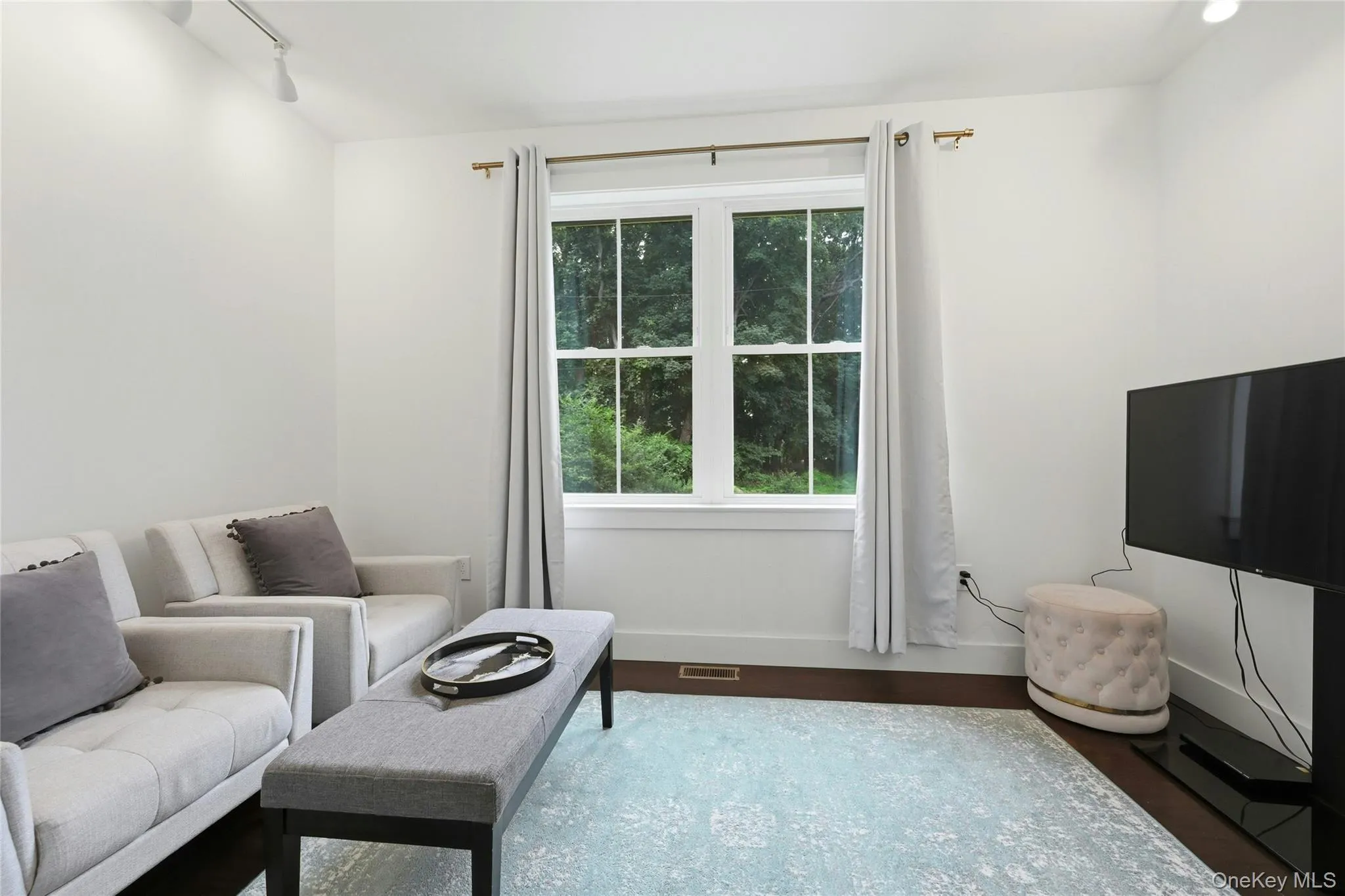 13595 Soundview Avenue, Southold, NY, 3 Bedrooms Bedrooms, 7 Rooms Rooms,2 BathroomsBathrooms,Residential Lease,For Rent,Soundview,0,1031133 13595 Soundview Avenue, Southold, NY, 3 Bedrooms Bedrooms, 7 Rooms Rooms,2 BathroomsBathrooms,Residential Lease,For Rent,Soundview,0,1031133