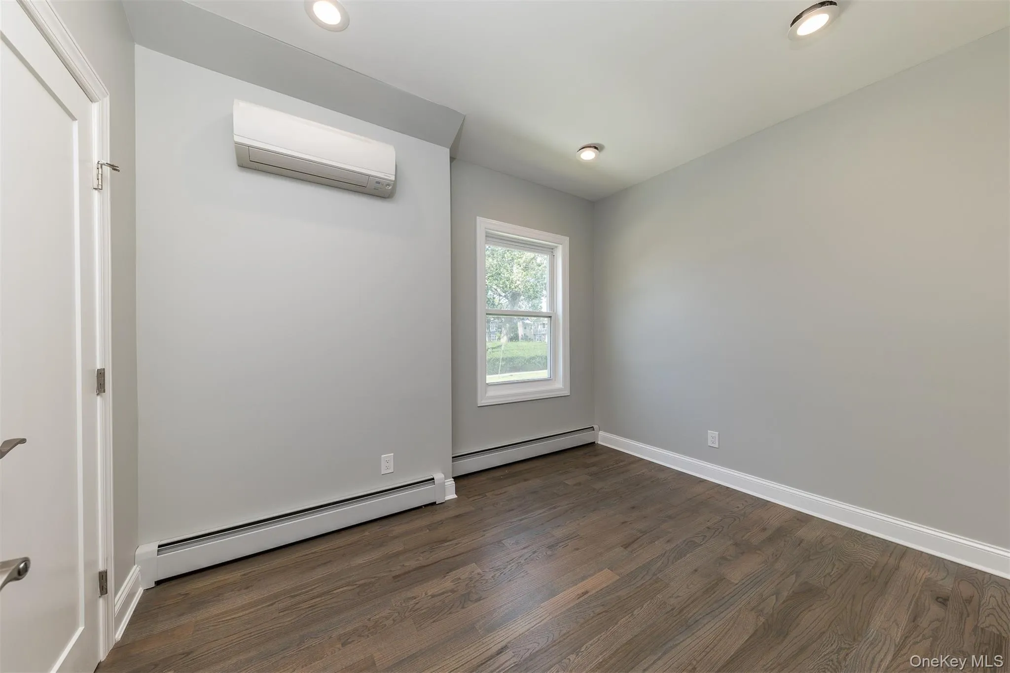 57 Earle Ave, Hempstead, NY, 3 Bedrooms Bedrooms, 7 Rooms Rooms,1 BathroomBathrooms,Residential Lease,For Rent,Ave,0,1031135 57 Earle Ave, Hempstead, NY, 3 Bedrooms Bedrooms, 7 Rooms Rooms,1 BathroomBathrooms,Residential Lease,For Rent,Ave,0,1031135