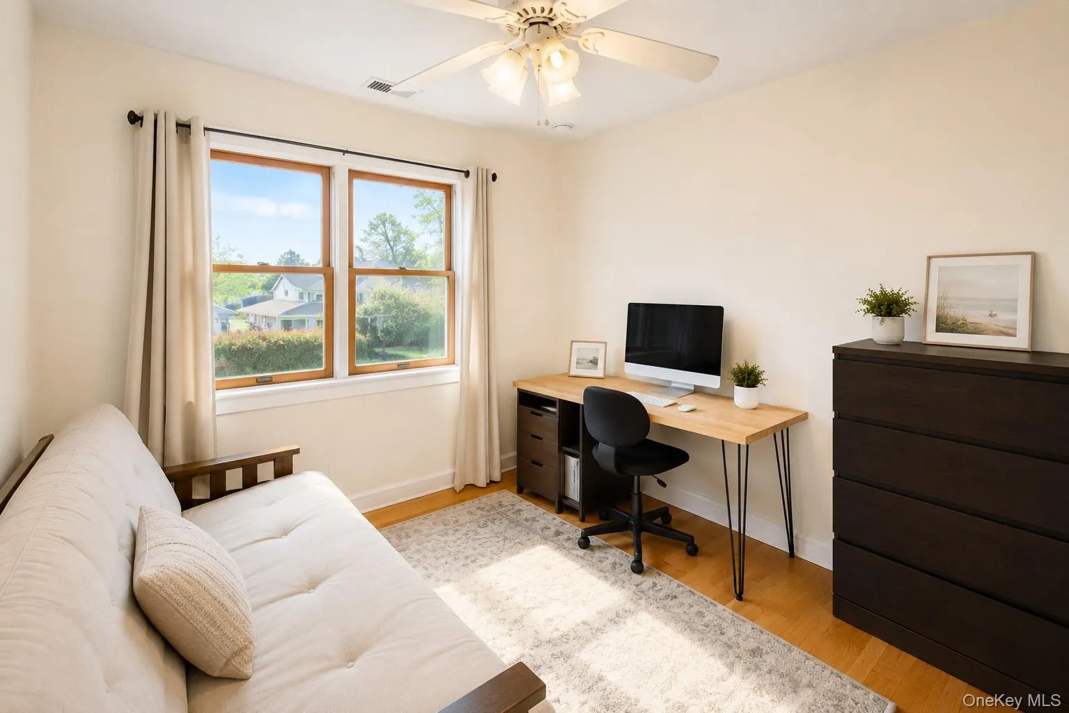 649 Park Avenue, Long Beach, NY, 2 Bedrooms Bedrooms, 6 Rooms Rooms,1 BathroomBathrooms,Residential Lease,For Rent,Park,0,1031139 649 Park Avenue, Long Beach, NY, 2 Bedrooms Bedrooms, 6 Rooms Rooms,1 BathroomBathrooms,Residential Lease,For Rent,Park,0,1031139