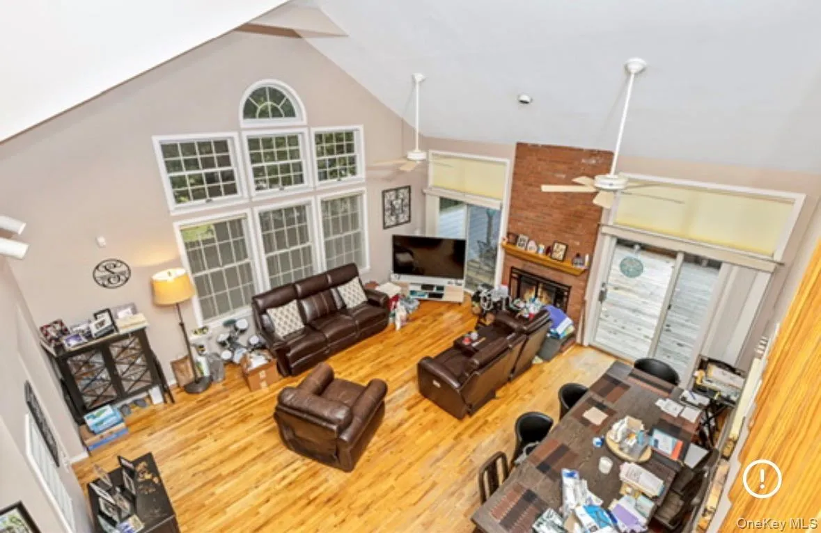 27 Depot Road, Southampton, New York 11978