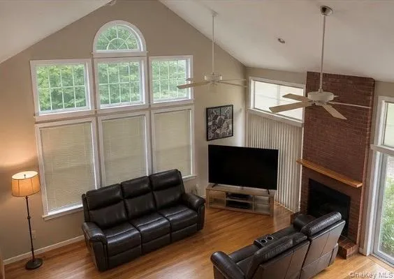27 Depot Road, Southampton, NY, 4 Bedrooms Bedrooms, 7 Rooms Rooms,3 BathroomsBathrooms,Residential,For Rent,Depot,0,1031140 27 Depot Road, Southampton, NY, 4 Bedrooms Bedrooms, 7 Rooms Rooms,3 BathroomsBathrooms,Residential,For Rent,Depot,0,1031140