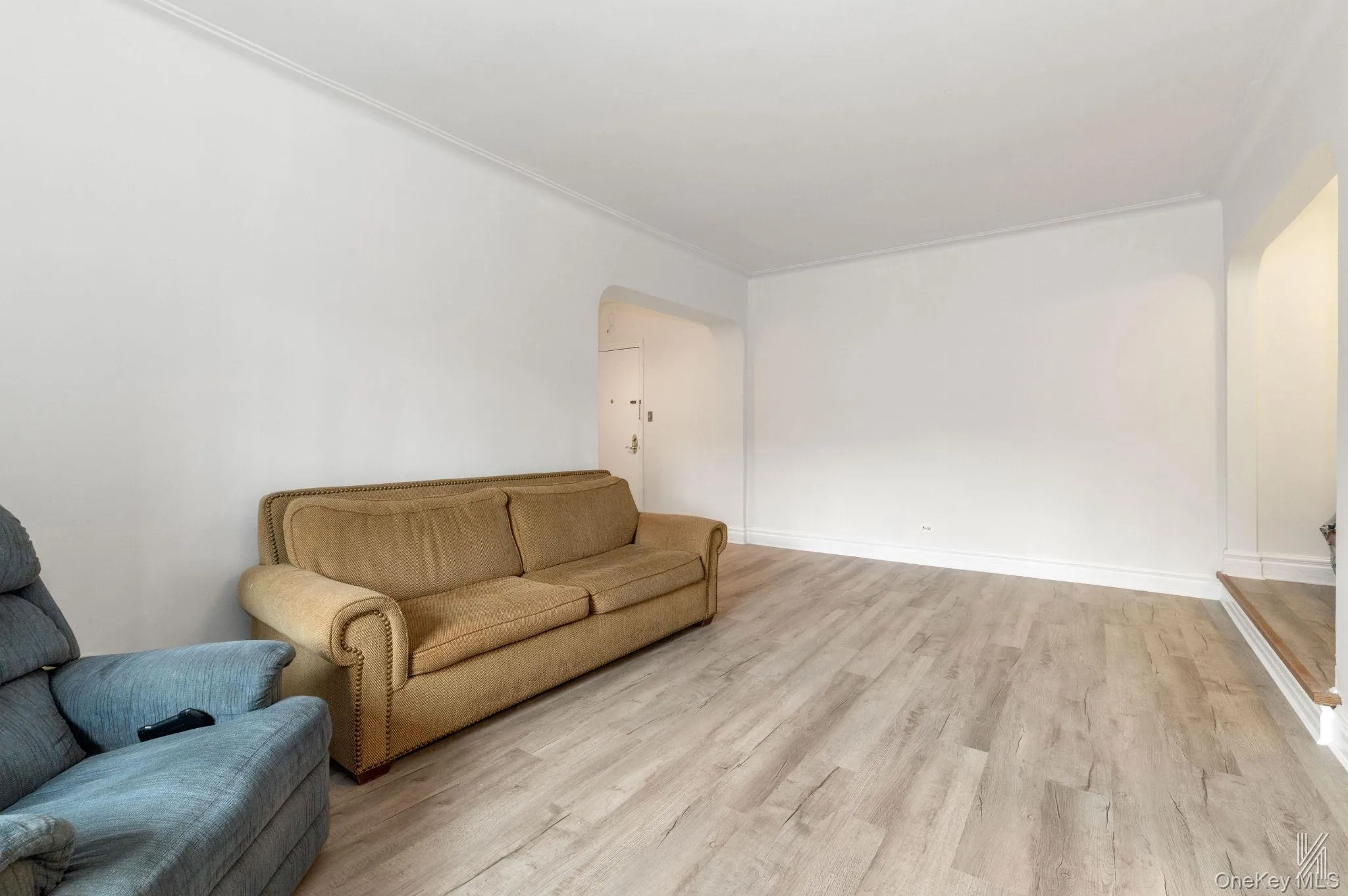 35-24 78th Street, New York, NY, 2 Rooms Rooms,1 BathroomBathrooms,Residential,For Rent,78th,0,1031143 35-24 78th Street, New York, NY, 2 Rooms Rooms,1 BathroomBathrooms,Residential,For Rent,78th,0,1031143