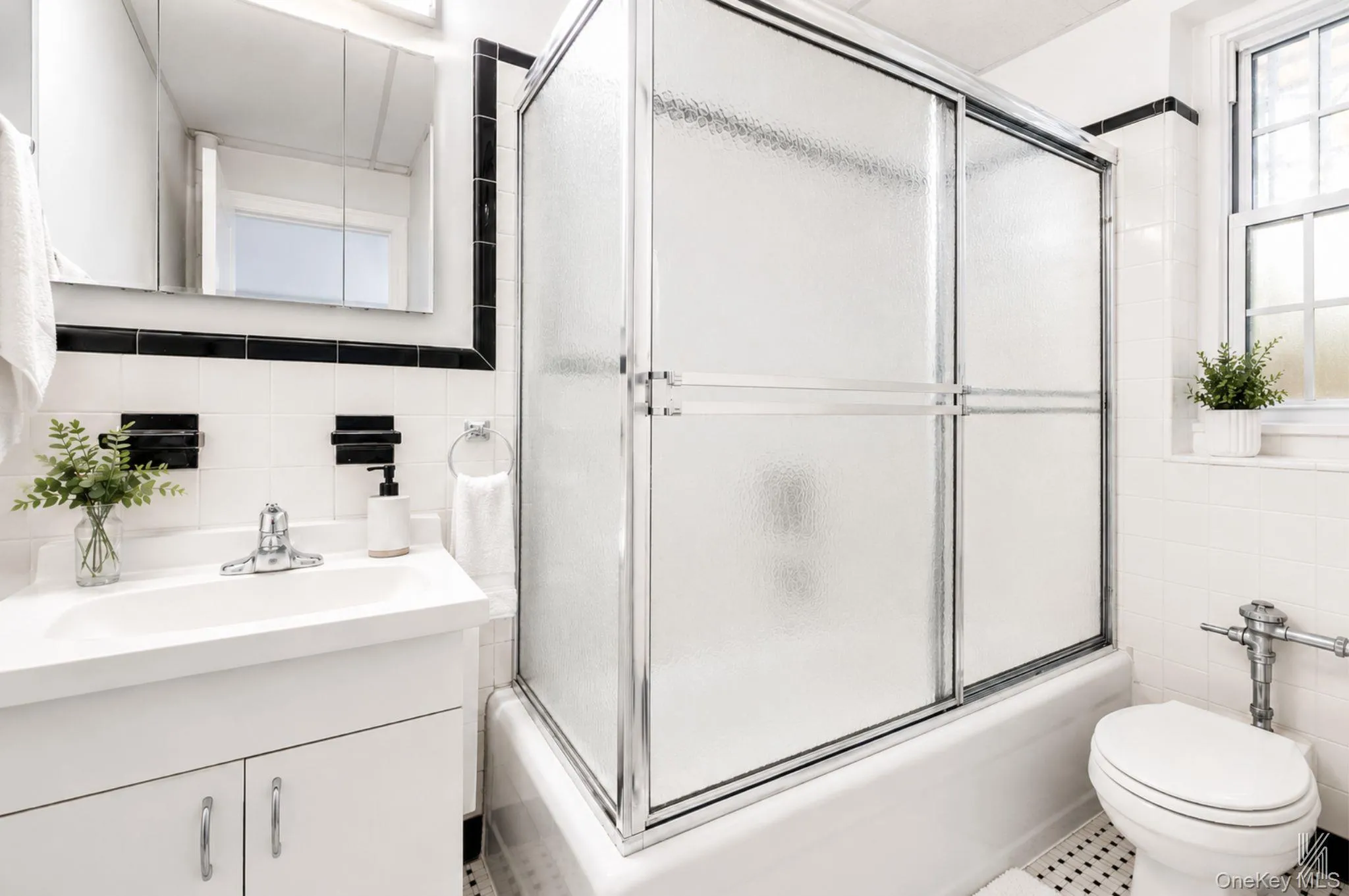 35-24 78th Street, New York, NY, 2 Rooms Rooms,1 BathroomBathrooms,Residential,For Rent,78th,0,1031143 35-24 78th Street, New York, NY, 2 Rooms Rooms,1 BathroomBathrooms,Residential,For Rent,78th,0,1031143