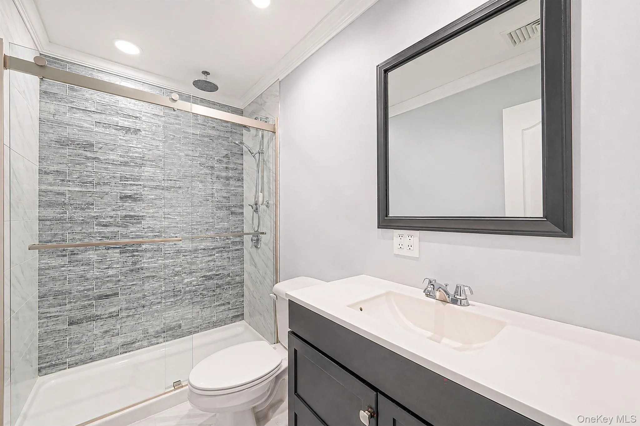 822 Milligan Lane, Islip, NY, 2 Bedrooms Bedrooms, 5 Rooms Rooms,1 BathroomBathrooms,Residential,For Rent,Milligan,0,1031144 822 Milligan Lane, Islip, NY, 2 Bedrooms Bedrooms, 5 Rooms Rooms,1 BathroomBathrooms,Residential,For Rent,Milligan,0,1031144