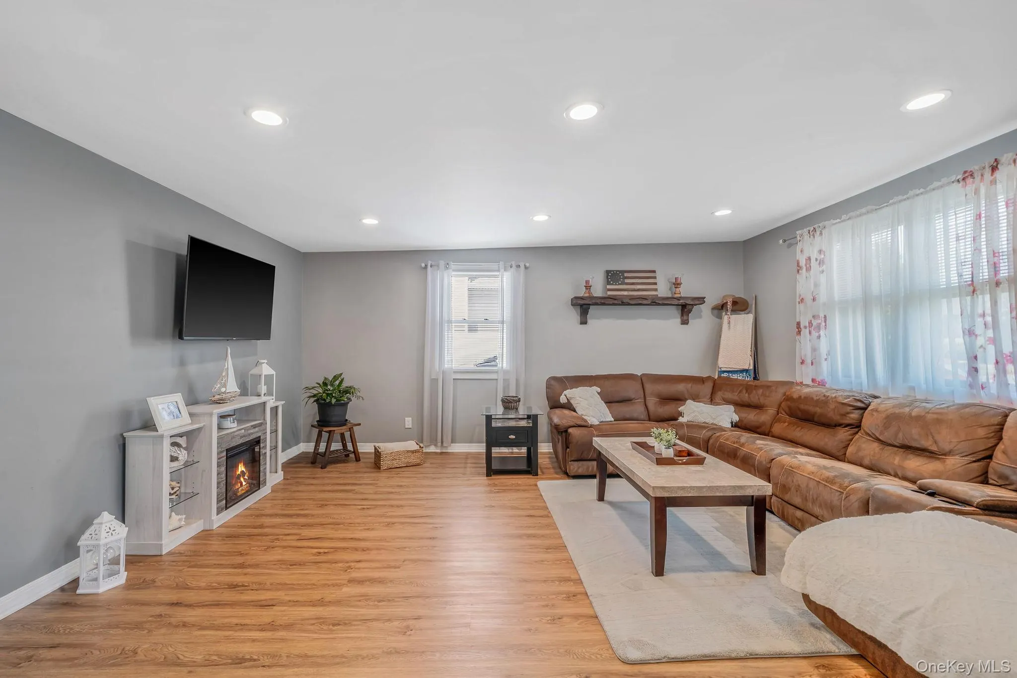 822 Milligan Lane, Islip, NY, 2 Bedrooms Bedrooms, 5 Rooms Rooms,1 BathroomBathrooms,Residential,For Rent,Milligan,0,1031144 822 Milligan Lane, Islip, NY, 2 Bedrooms Bedrooms, 5 Rooms Rooms,1 BathroomBathrooms,Residential,For Rent,Milligan,0,1031144