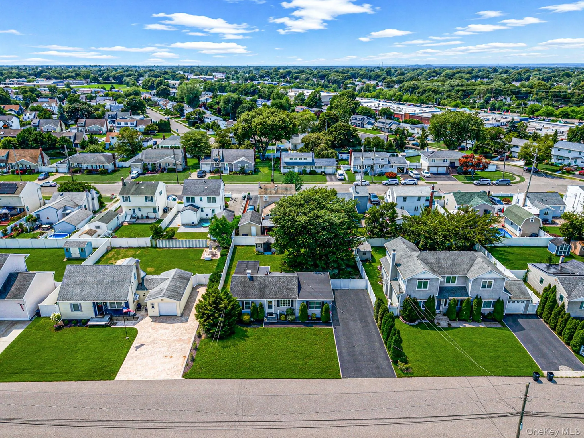 822 Milligan Lane, Islip, NY, 2 Bedrooms Bedrooms, 5 Rooms Rooms,1 BathroomBathrooms,Residential,For Rent,Milligan,0,1031144 822 Milligan Lane, Islip, NY, 2 Bedrooms Bedrooms, 5 Rooms Rooms,1 BathroomBathrooms,Residential,For Rent,Milligan,0,1031144