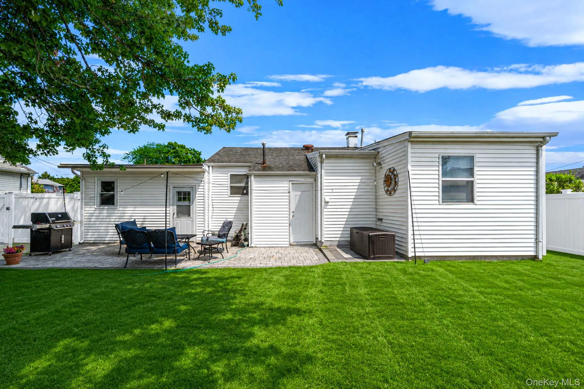 822 Milligan Lane, Islip, NY, 2 Bedrooms Bedrooms, 5 Rooms Rooms,1 BathroomBathrooms,Residential,For Rent,Milligan,0,1031144 822 Milligan Lane, Islip, NY, 2 Bedrooms Bedrooms, 5 Rooms Rooms,1 BathroomBathrooms,Residential,For Rent,Milligan,0,1031144