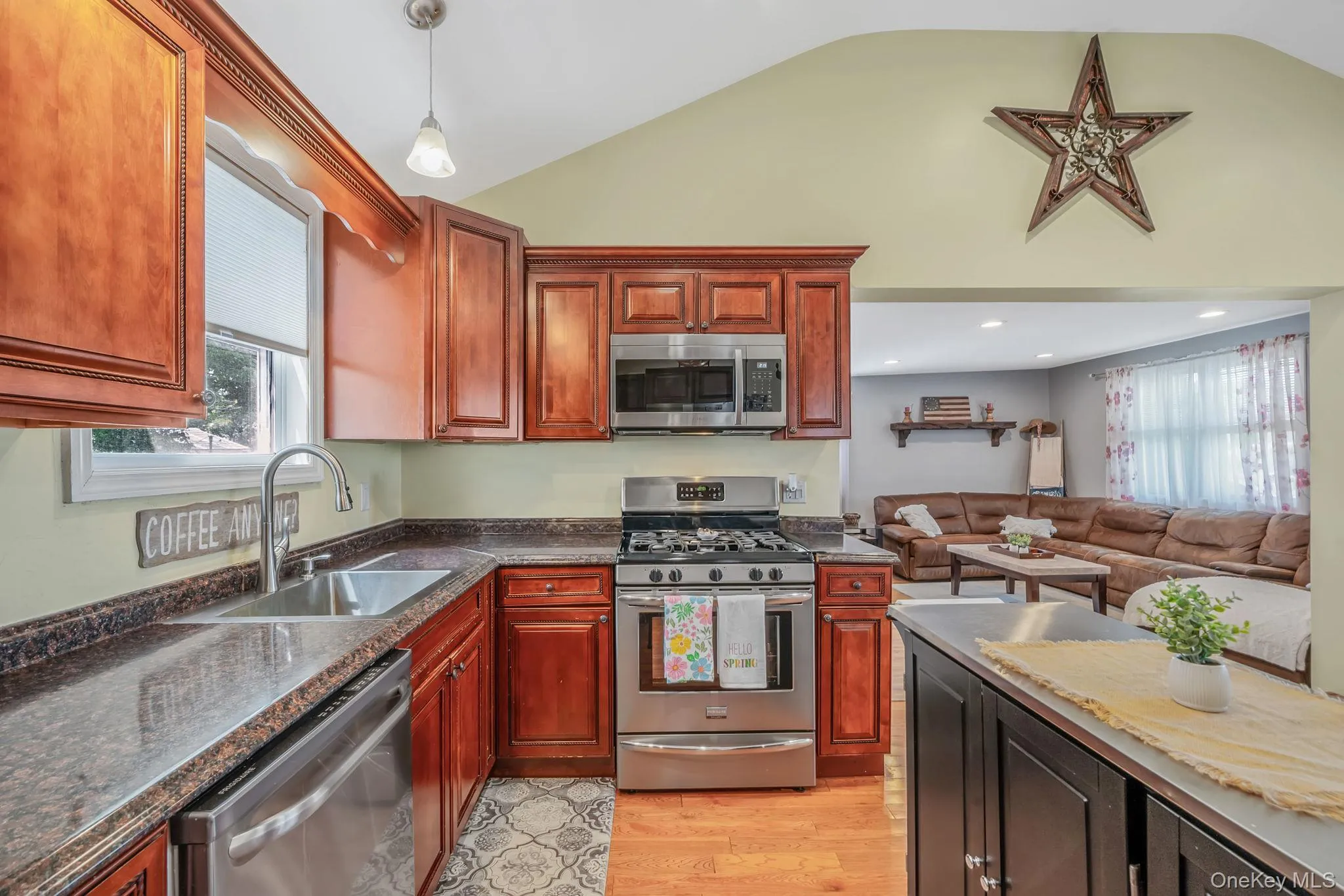 822 Milligan Lane, Islip, NY, 2 Bedrooms Bedrooms, 5 Rooms Rooms,1 BathroomBathrooms,Residential,For Rent,Milligan,0,1031144 822 Milligan Lane, Islip, NY, 2 Bedrooms Bedrooms, 5 Rooms Rooms,1 BathroomBathrooms,Residential,For Rent,Milligan,0,1031144